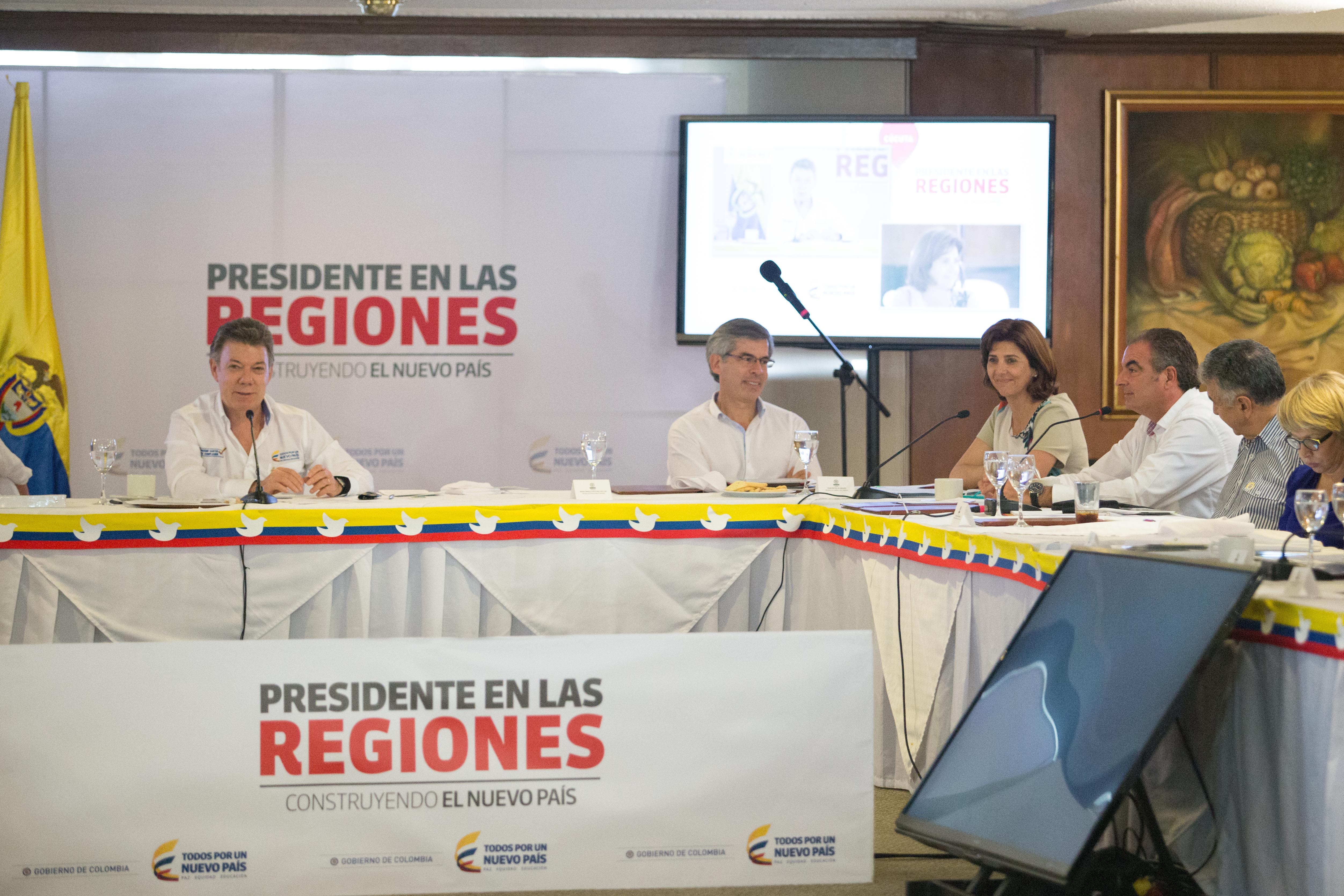 Consejo de Ministros liderado por el Presidente Juan Manuel Santos, Ministra Holguín 