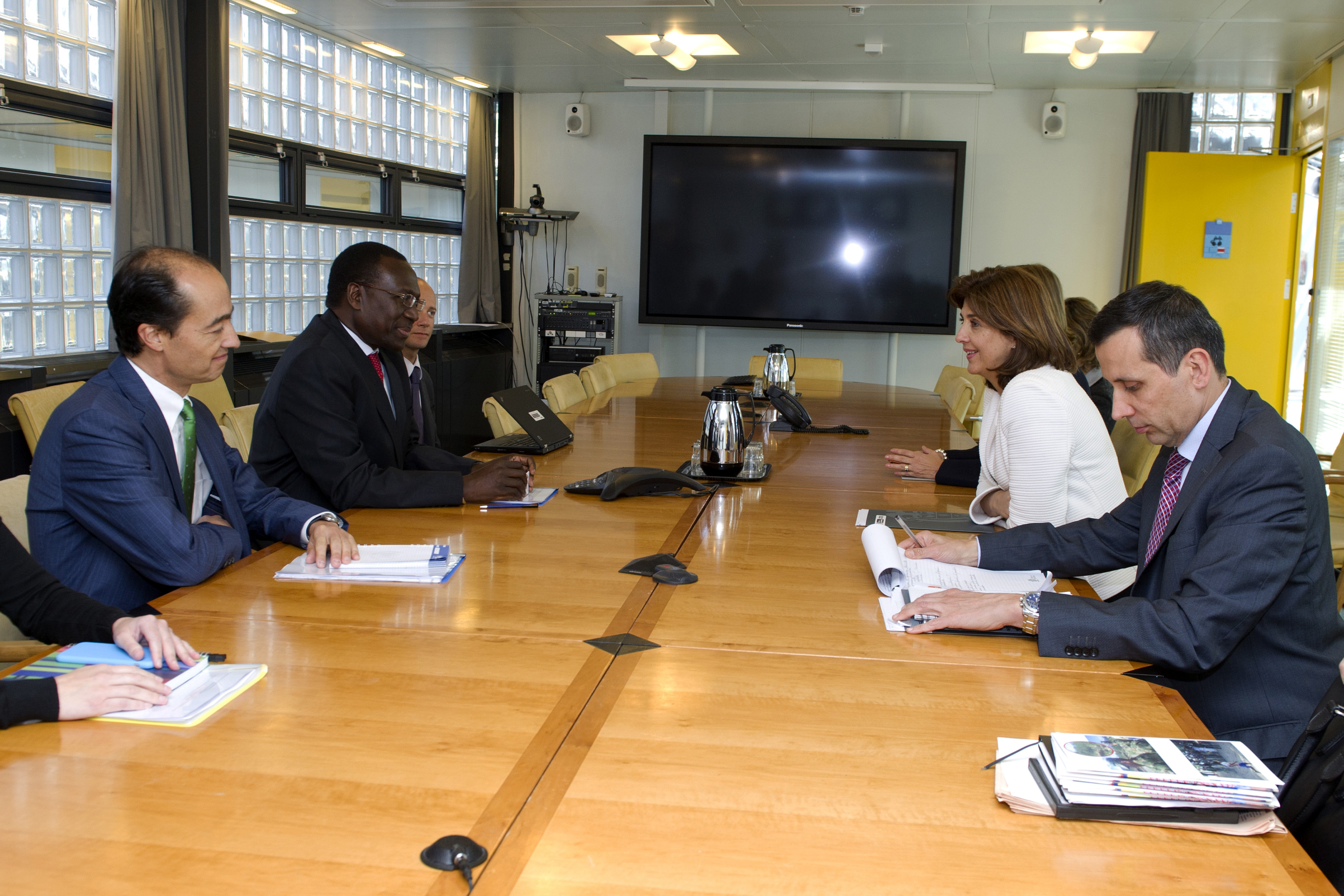 Canciller se reunió con el Director Adjunto de la Oficina de las Naciones Unidas para los Refugiados (ACNUR)