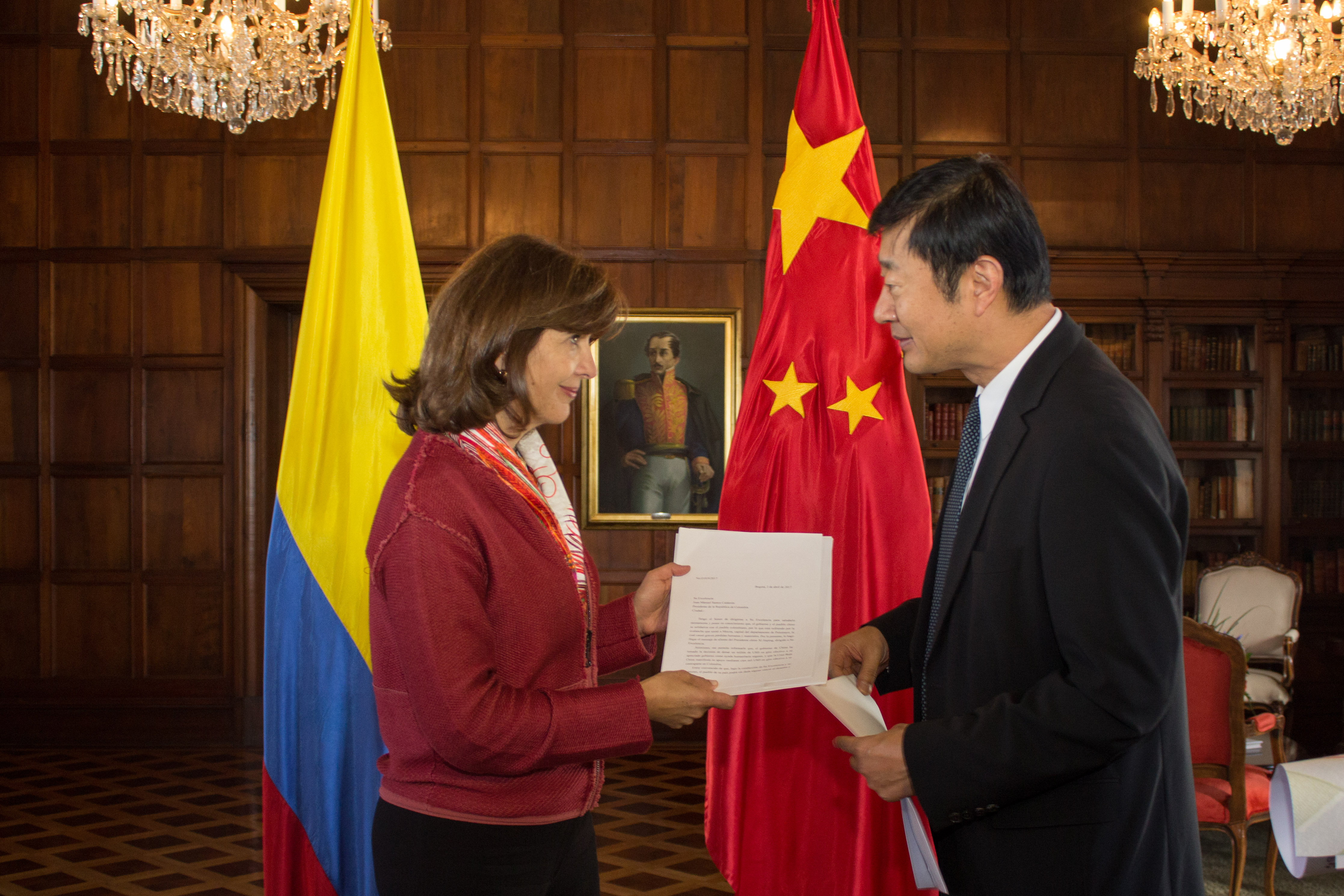 Gobierno de China dona 1 millón de dólares a Colombia para asistencia humanitaria en Mocoa