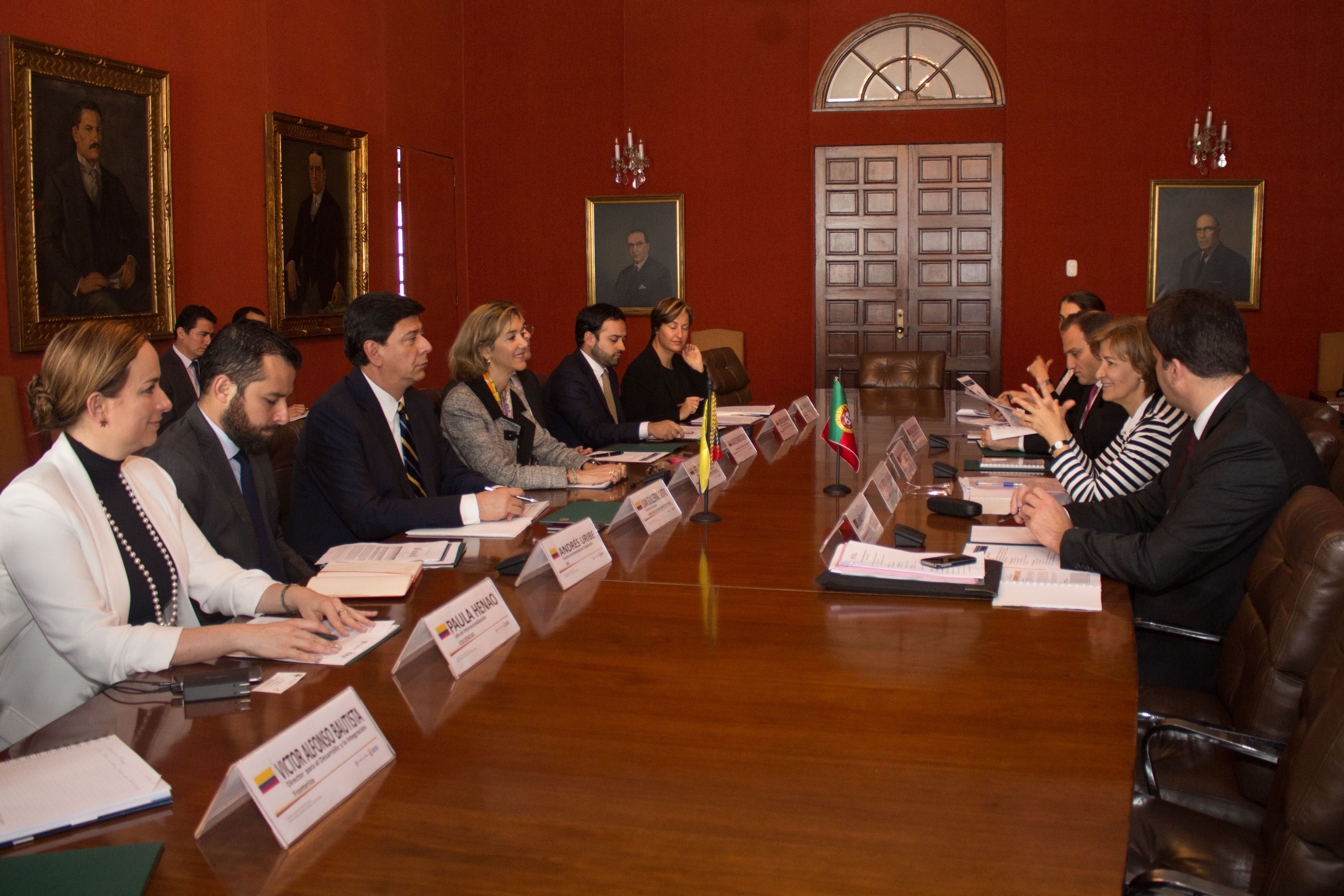 Delegaciones de Colombia y Portugal se reunieron para tratar temas de la relación bilateral y cooperación 