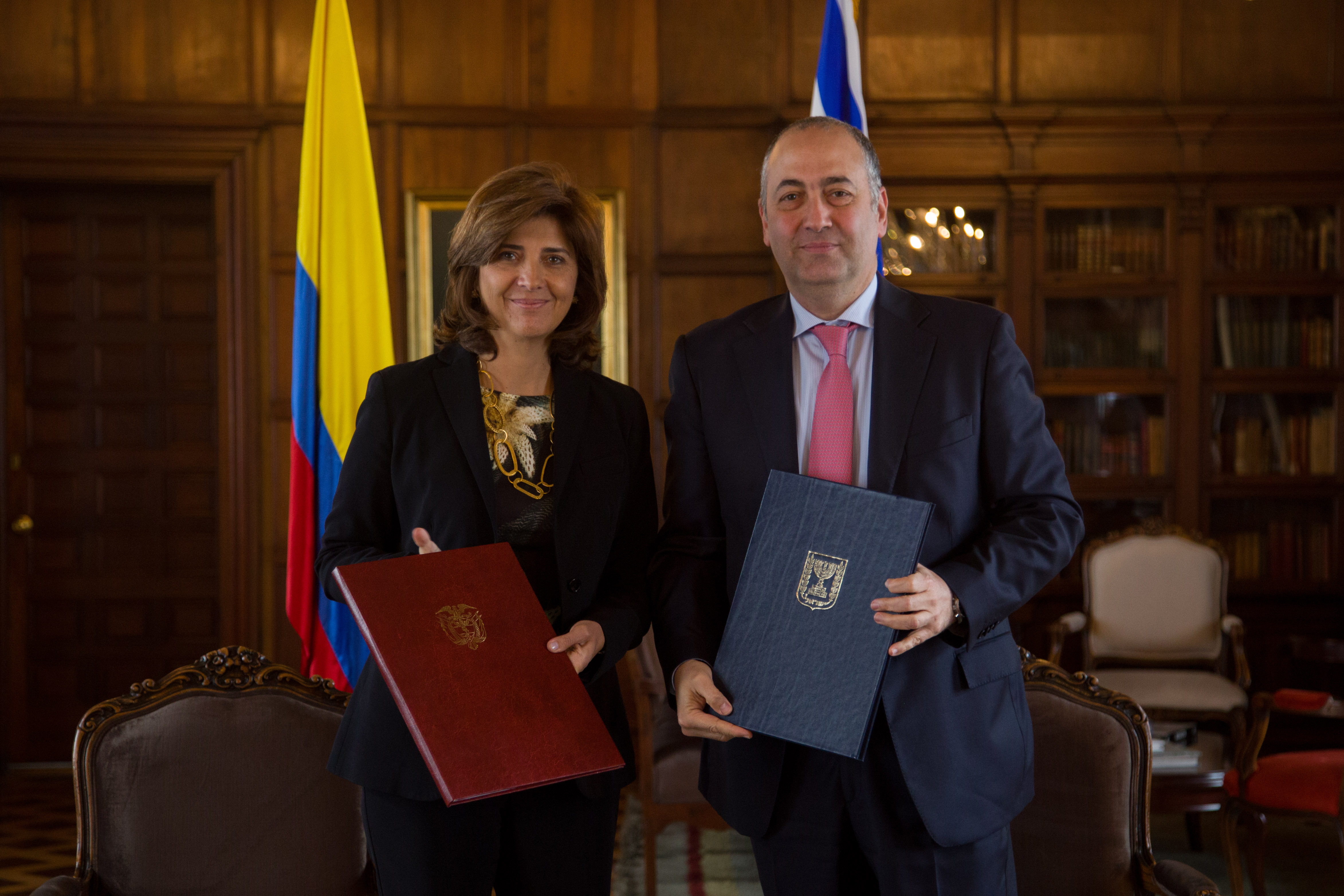 Colombia e Israel suscribieron un Acuerdo sobre Cooperación Bilateral en Investigación y Desarrollo Industrial 