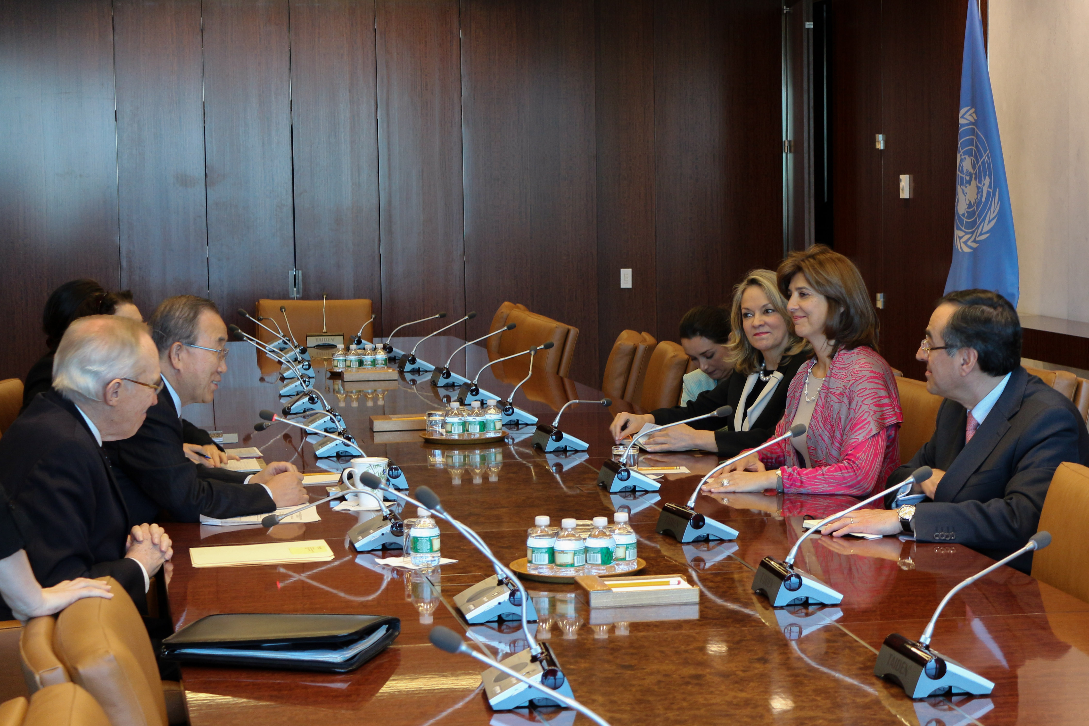 Secretario General de ONU elogió el compromiso personal de la Canciller Holguín con el proceso de paz en Colombia