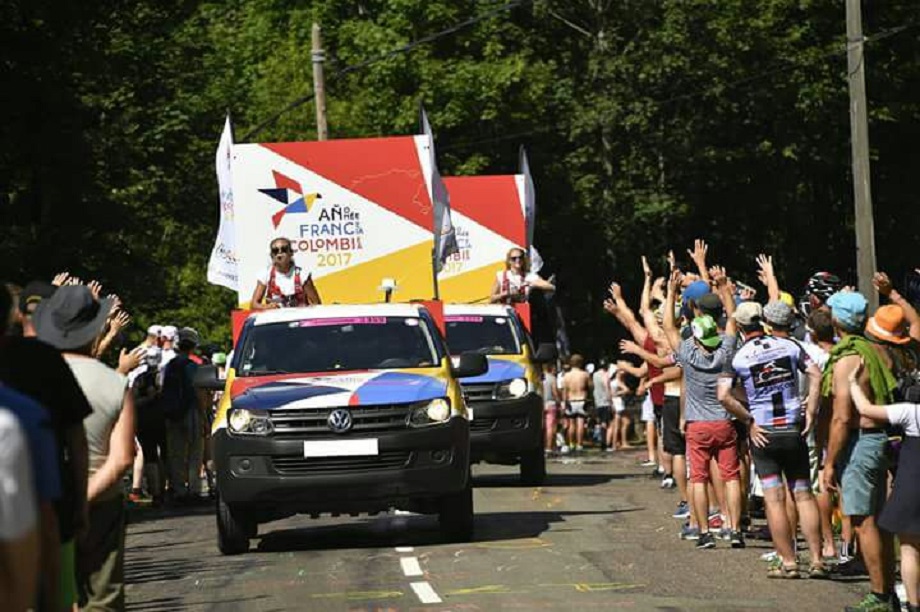 El Tour de Francia celebrará la Fiesta Nacional de los colombianos con la izada de bandera de nuestro país