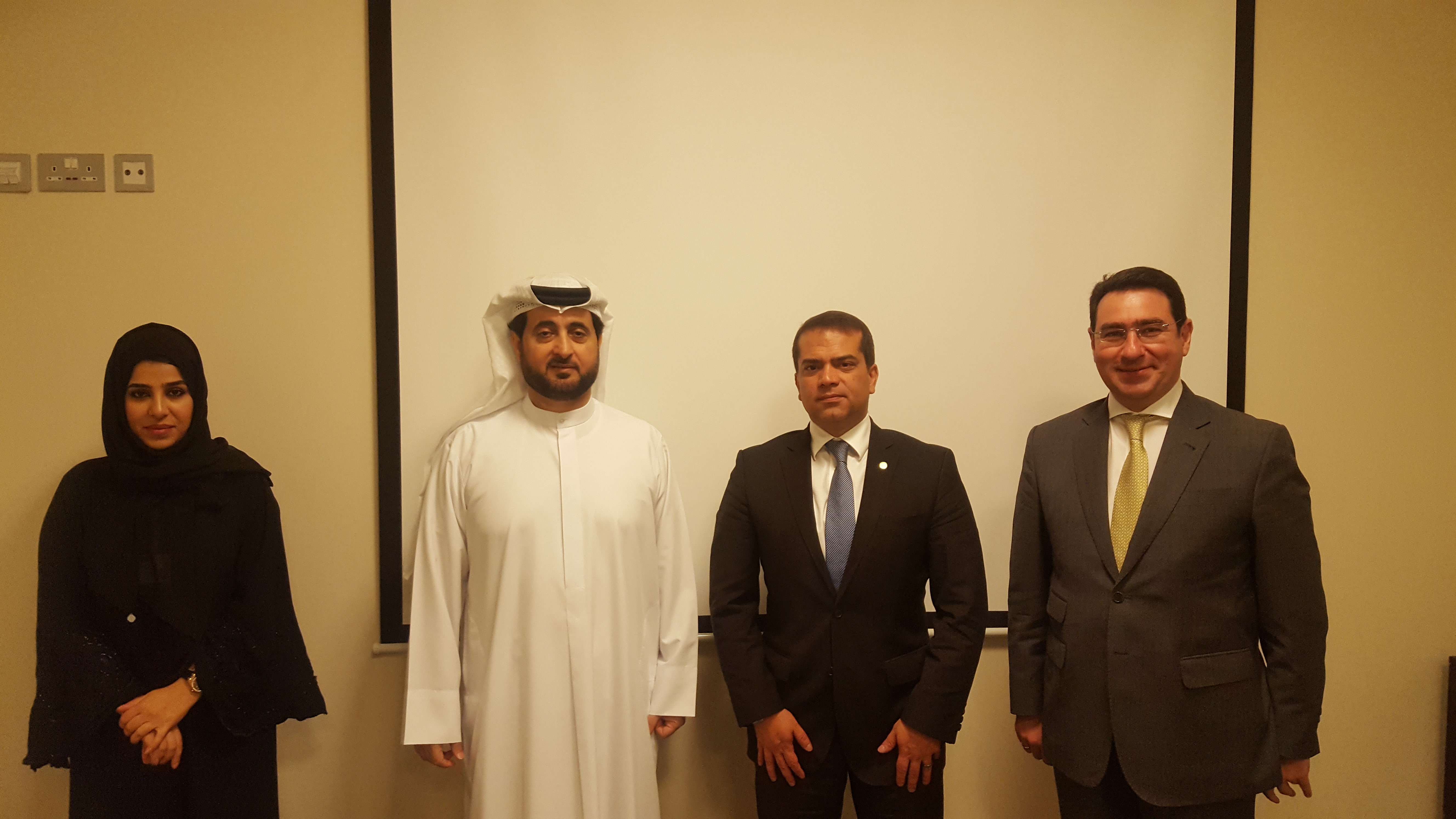 En Emiratos Árabes Unidos finalizó gira de trabajo del Director de Asia, África y Oceanía de la Cancillería 