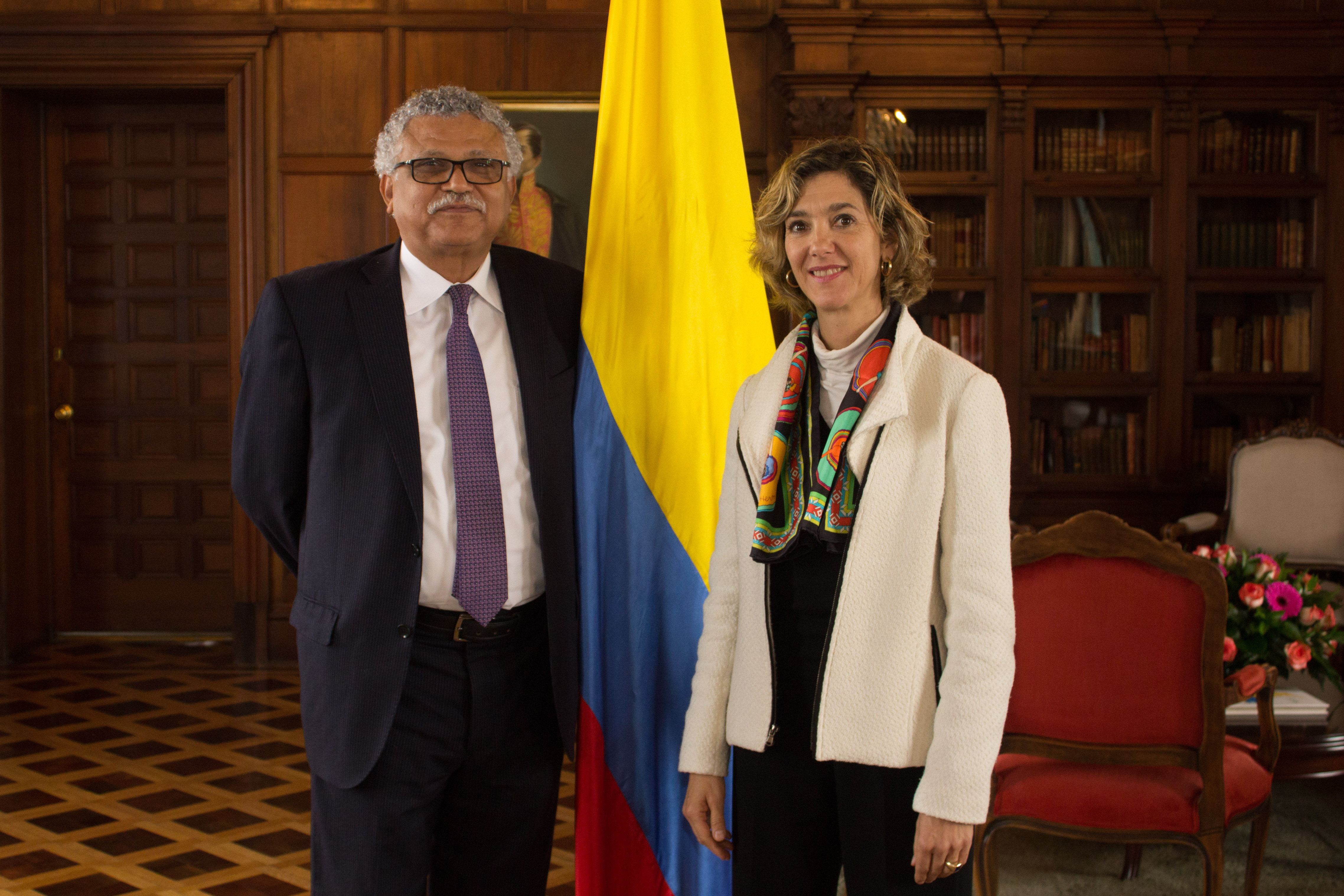 Viceministra de Relaciones Exteriores posesionó a Alfonso Múnera como Embajador de Colombia en Trinidad y Tobago