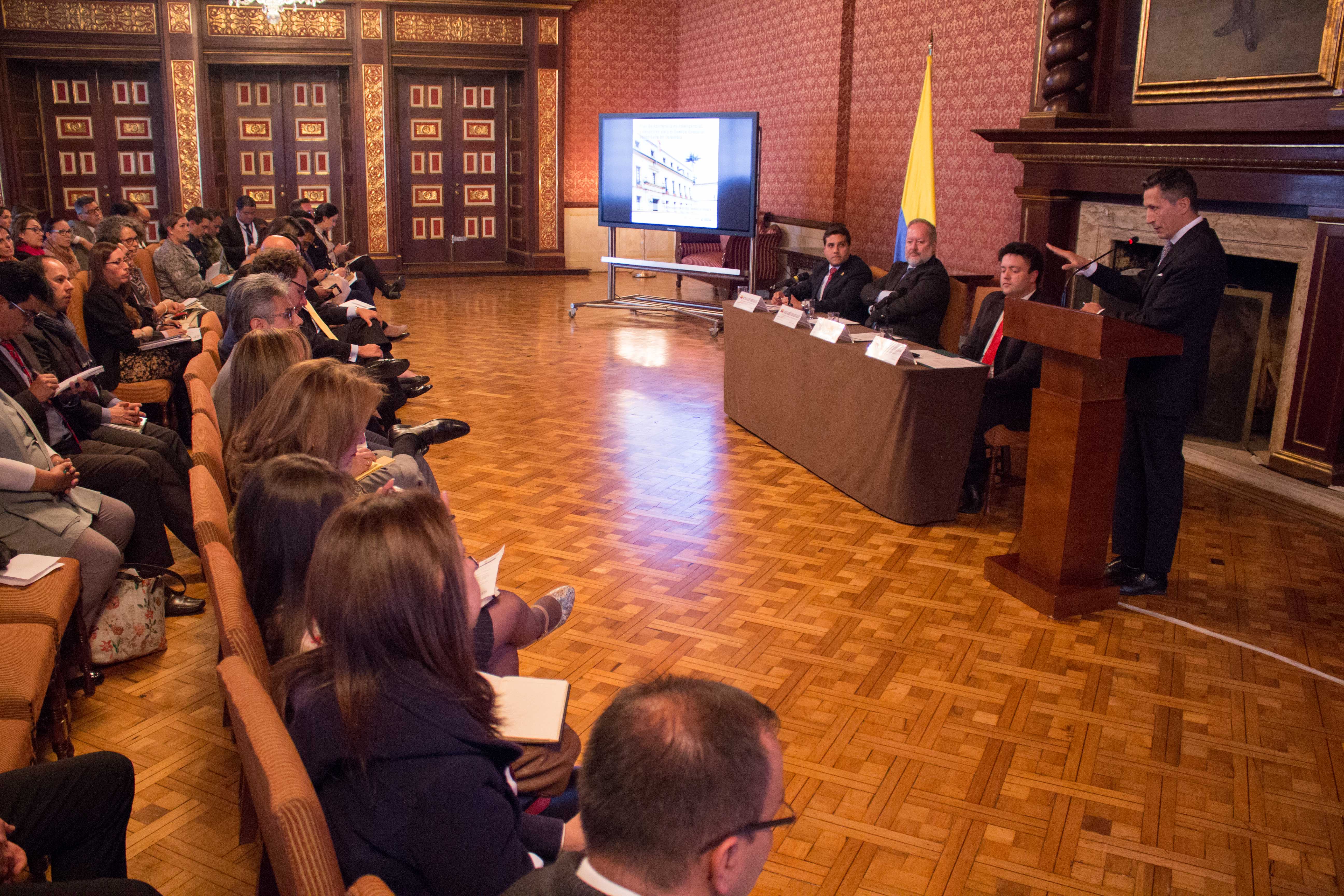 Funcionarios de las misiones extranjeras acreditadas en Colombia asistieron a la presentación del Plan Consular de Asistencia 