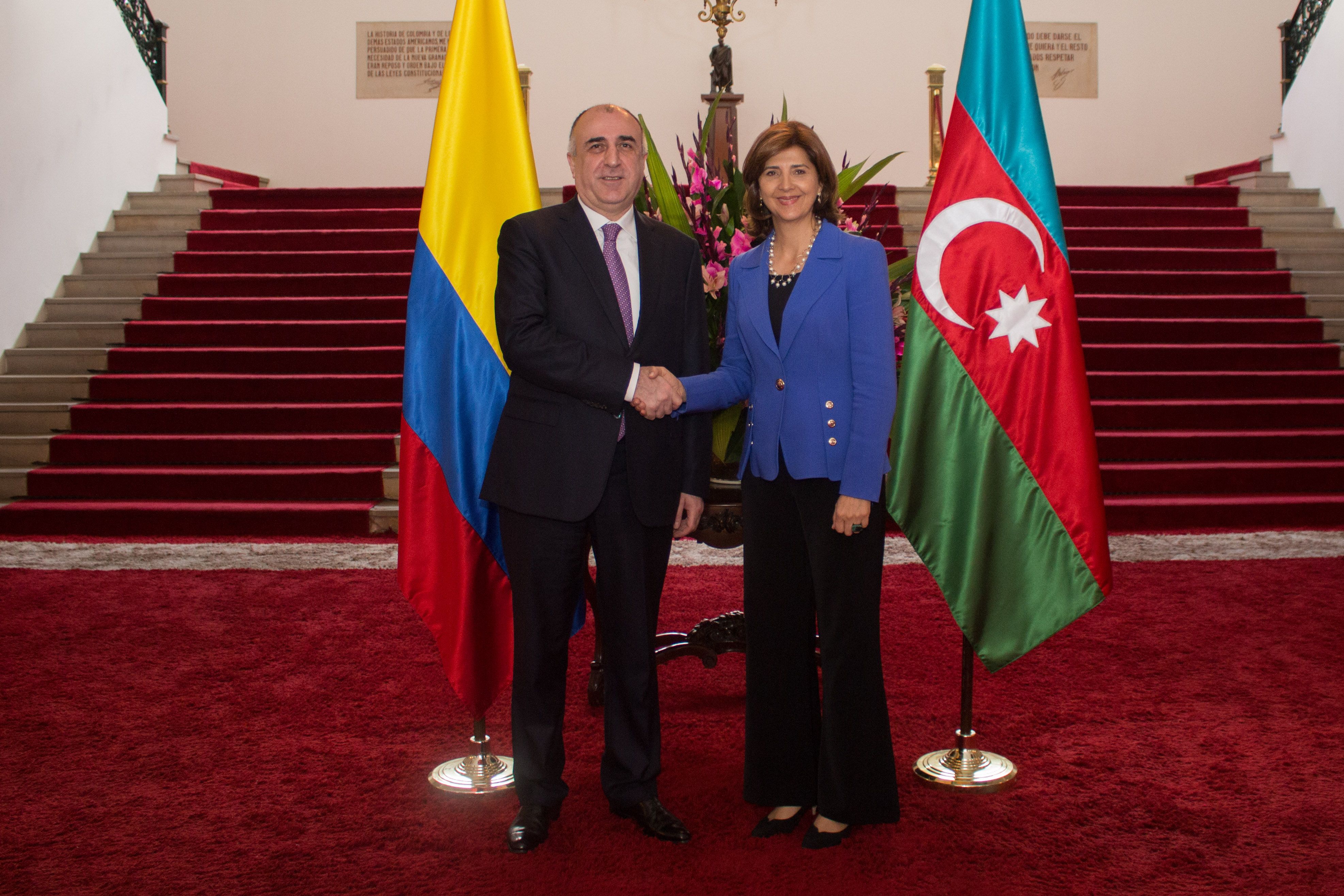 Canciller Holguín recibió en el Palacio de San Carlos, a su homólogo de Azerbaiyán, Elmar Mammadyarov