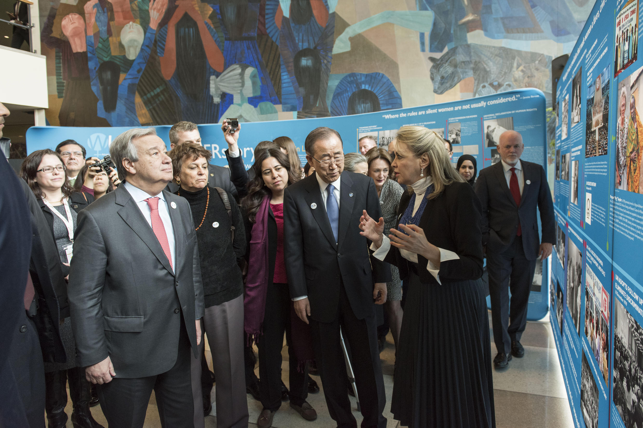 Embajadora Mejía inauguró exposición que resalta el rol de la mujer en las Naciones Unidas