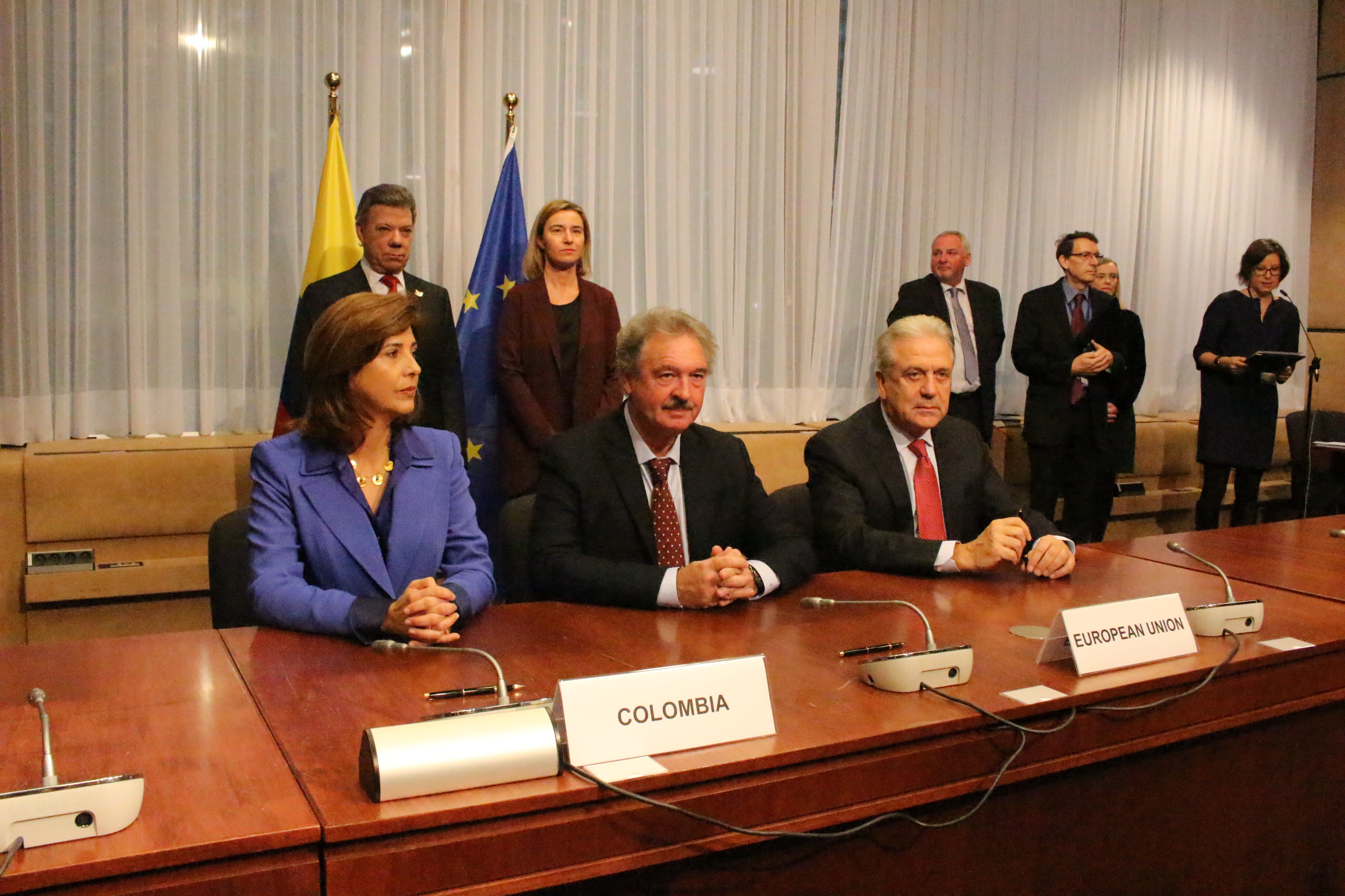 Alta Representante de la Unión Europea, Federica Mogherini, felicitó a la Canciller Holguín por las medidas que se adoptaron para informar a los  colombianos de los requisitos que deberán tener en cuenta para ingresar a los países parte del Acuerdo