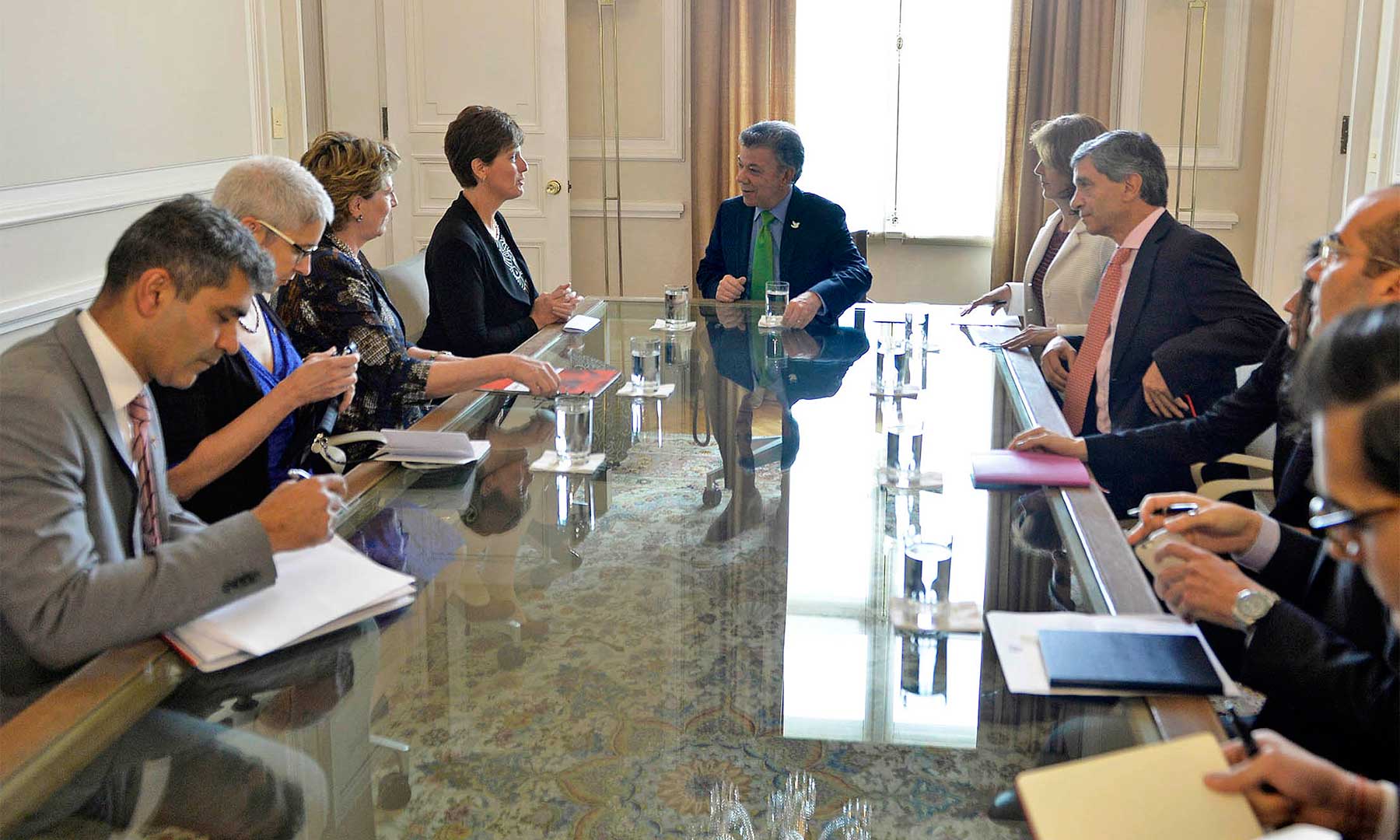 Canciller Holguín participó en la reunión del Presidente Santos con la ministra de Desarrollo Internacional y la Francofonía de Canadá, Marie-Claude Bibeau