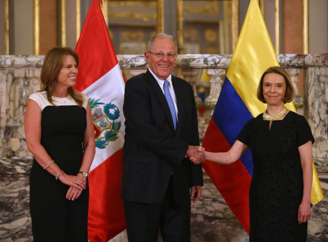 Embajadora Mónica Lanzetta Mutis presentó cartas credenciales al  Presidente del Perú, Pedro Pablo Kuczynski