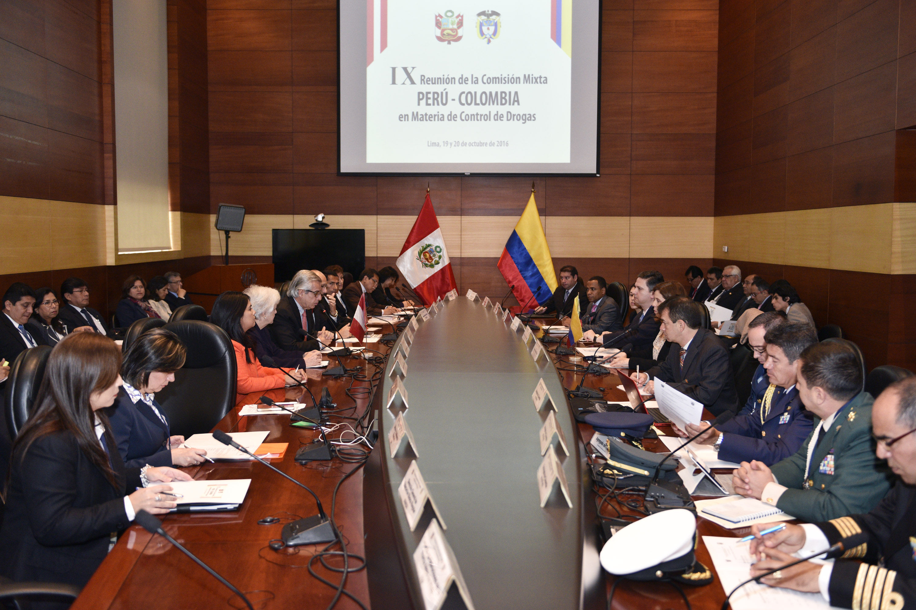 Colombia y Perú realizaron IX Reunión de la Comisión Mixta en materia de Control de Drogas