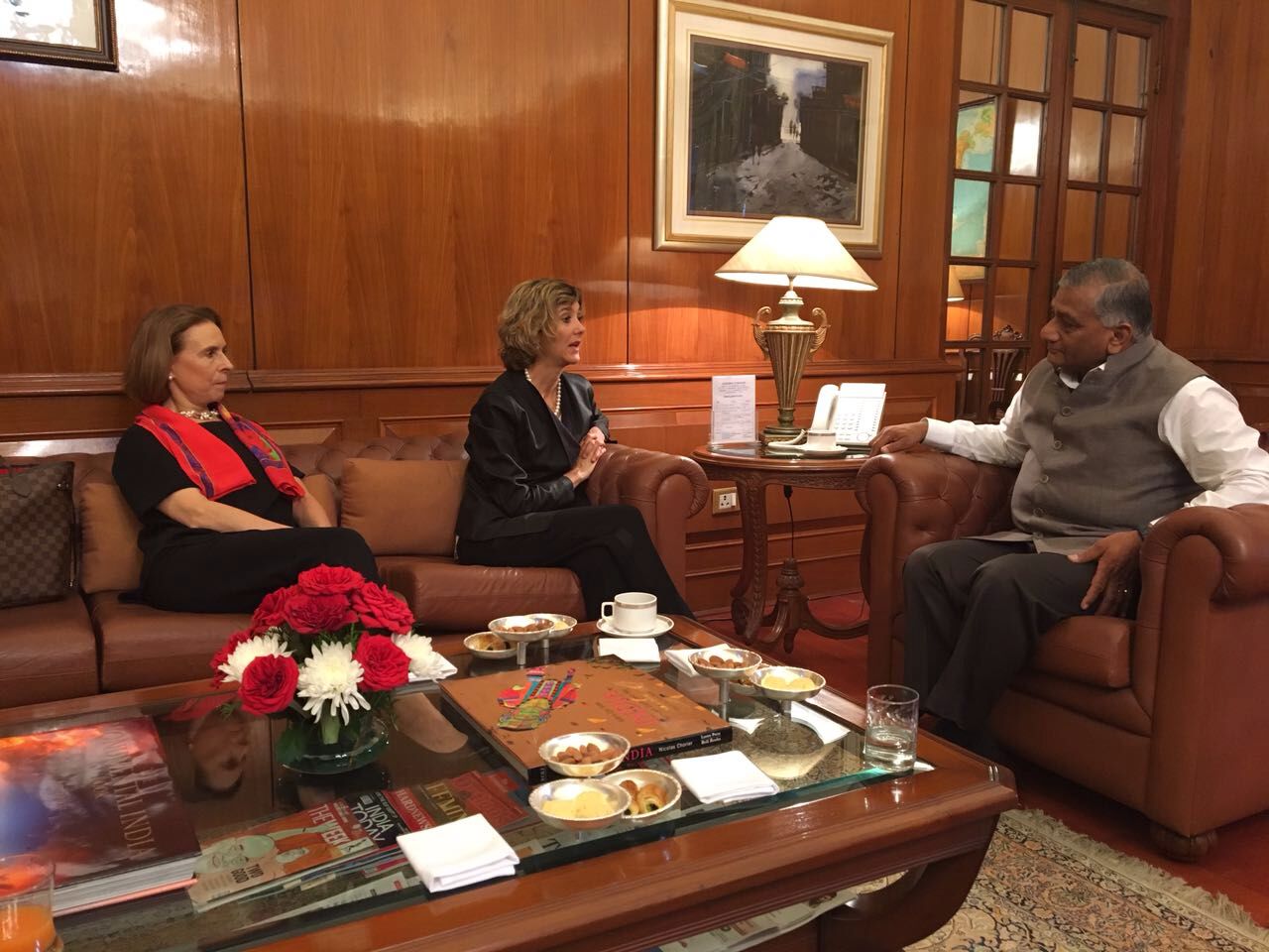 Inició visita de trabajo de la Viceministra a la India