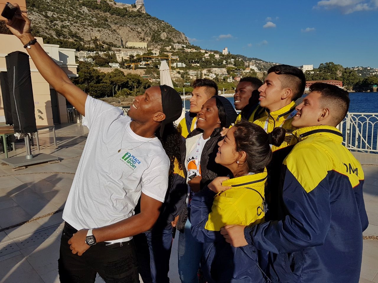 “La mejor manera de cumplir los sueños es a través de la educación y el deporte”: Didier Drogba a jóvenes beneficiaros de Diplomacia Deportiva y Cultural en Mónaco