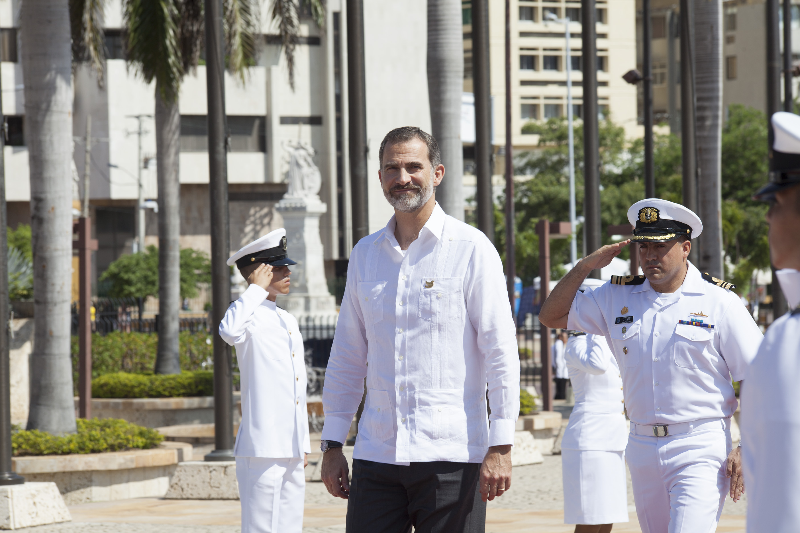 Su Majestad el Rey Felipe VI fue recibido por Presidente Juan Manuel Santos a su llegada al Centro de Convenciones de Cartagena