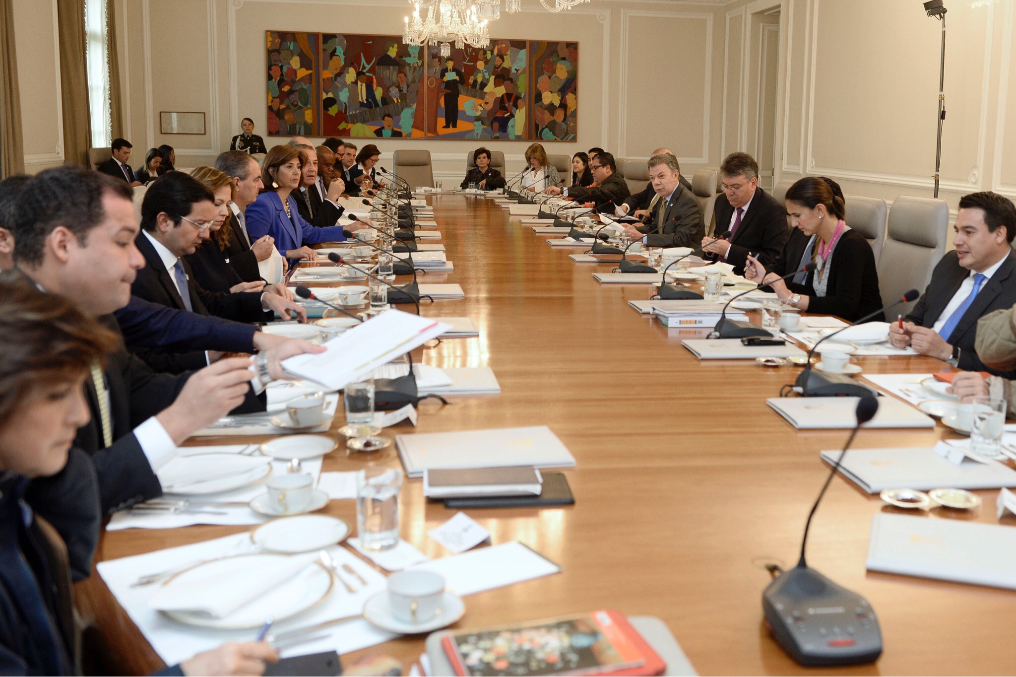 Ministra Holguín asistió al Consejo de Ministros en el que se trató, entre otros temas, la implementación del posconflicto