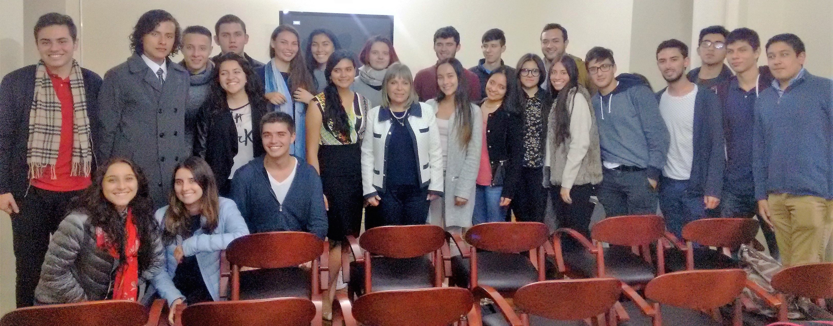 Estudiantes de la Universidad Los Andes visitan la Academia Diplomática 