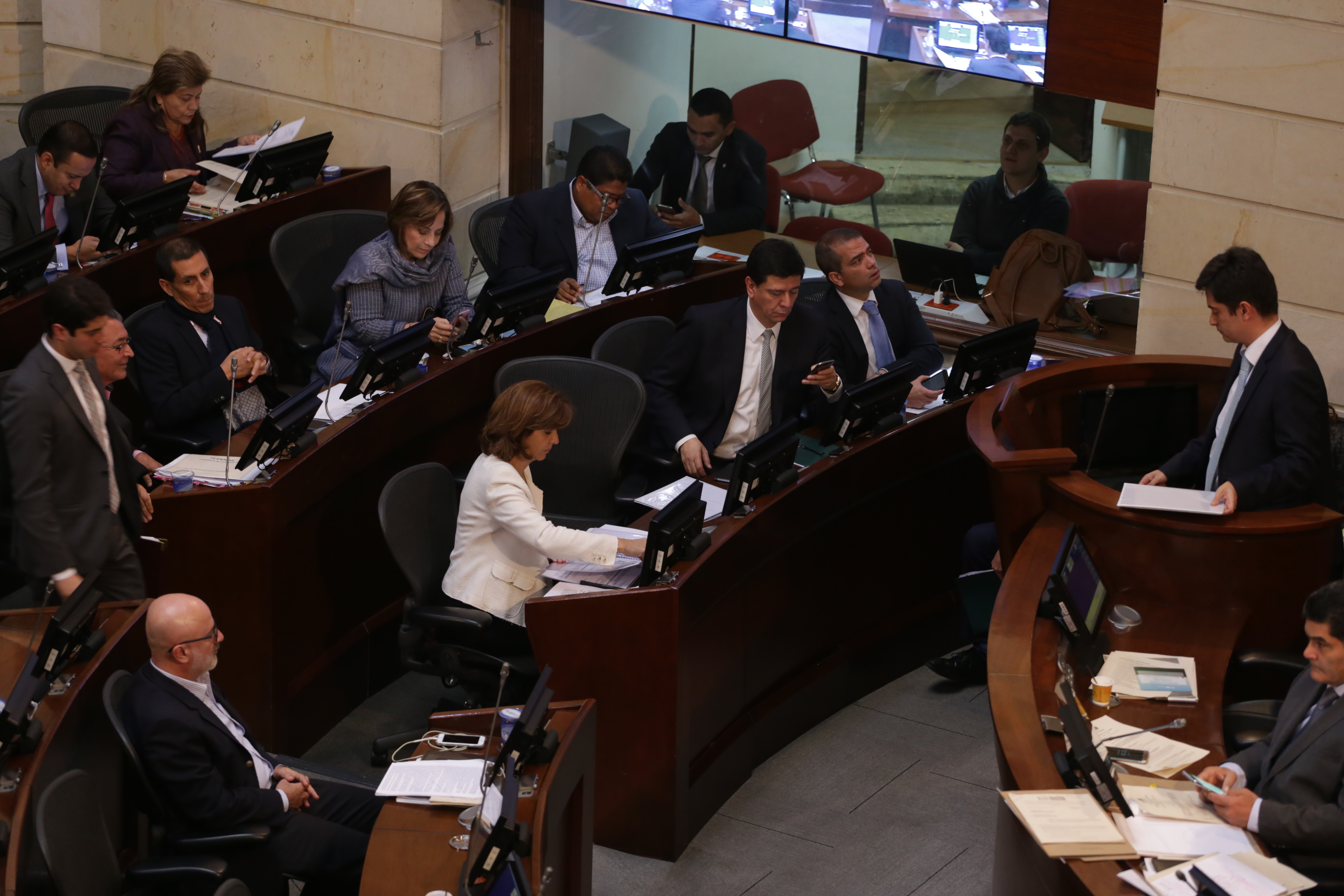 Ministra Holguín participó en la sesión plenaria del Senado de la República en la que aprobaron, en segundo debate, cinco proyectos de ley que son coautoría de la Cancillería