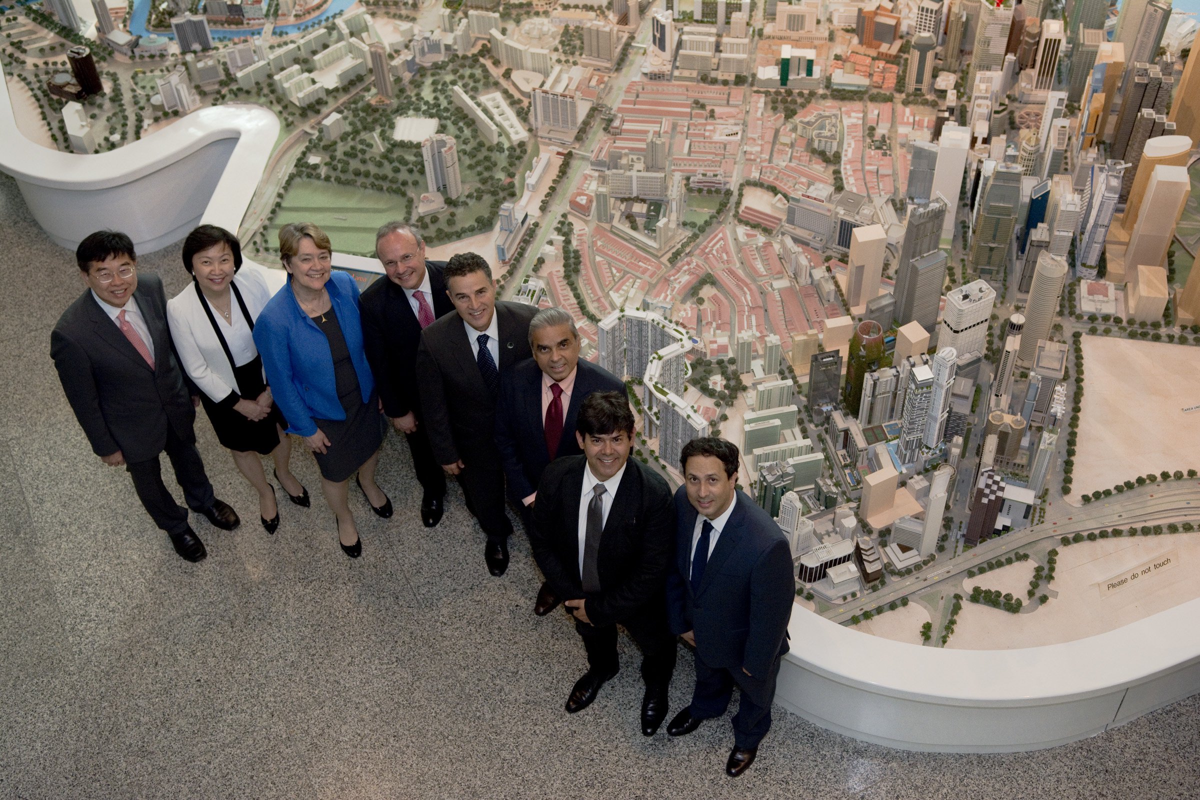 Embajada de Colombia acompañó a la delegación paisa que recibió el Premio Mundial Lee Kuan Yew 2016 que Singapur otorgó a Medellín 