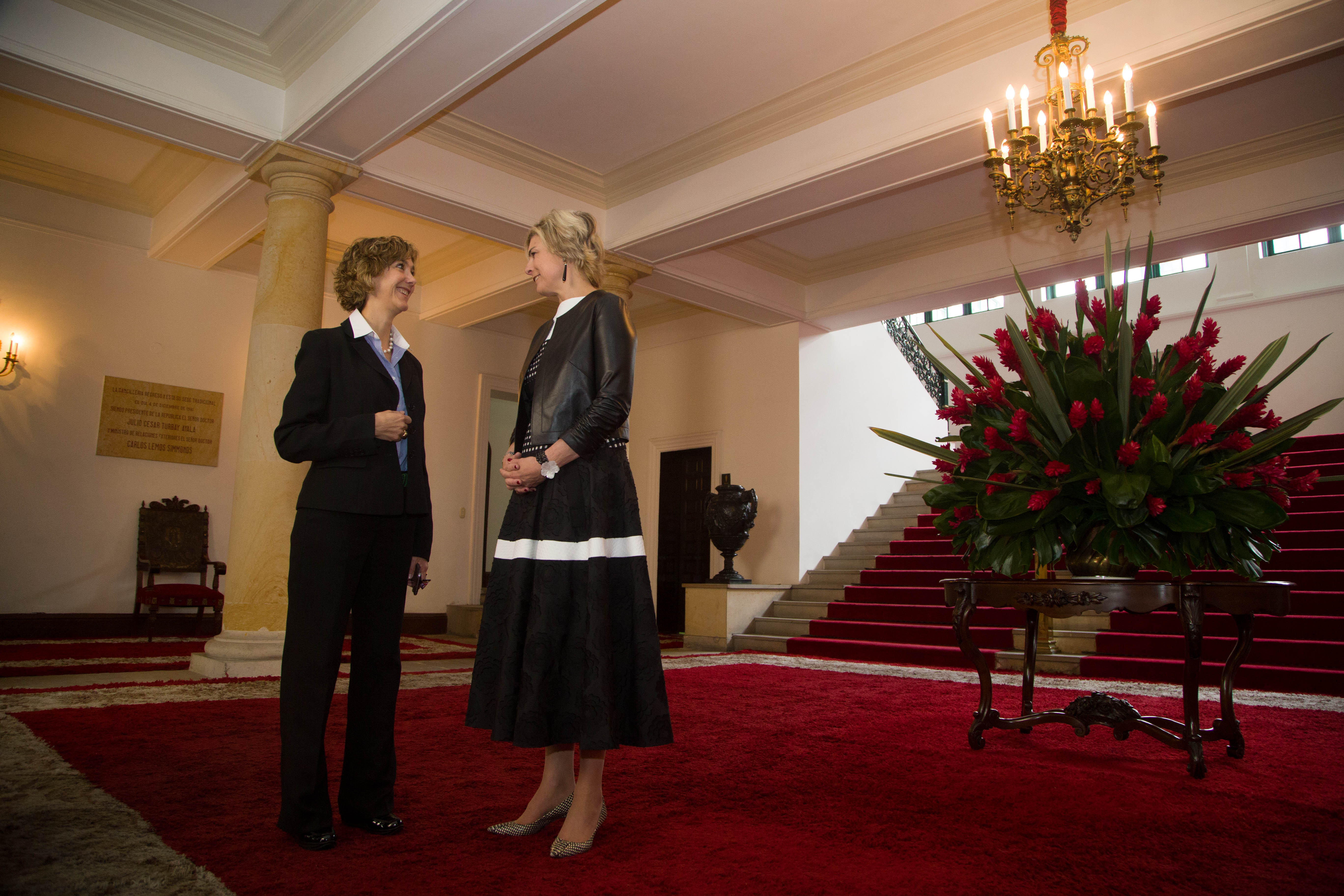 Viceministra de Relaciones Exteriores se reunió con la Princesa Laurentien, representante del Reino de los Países Bajos para la apertura de la FILBo y enviada especial de la Unesco para la alfabetización