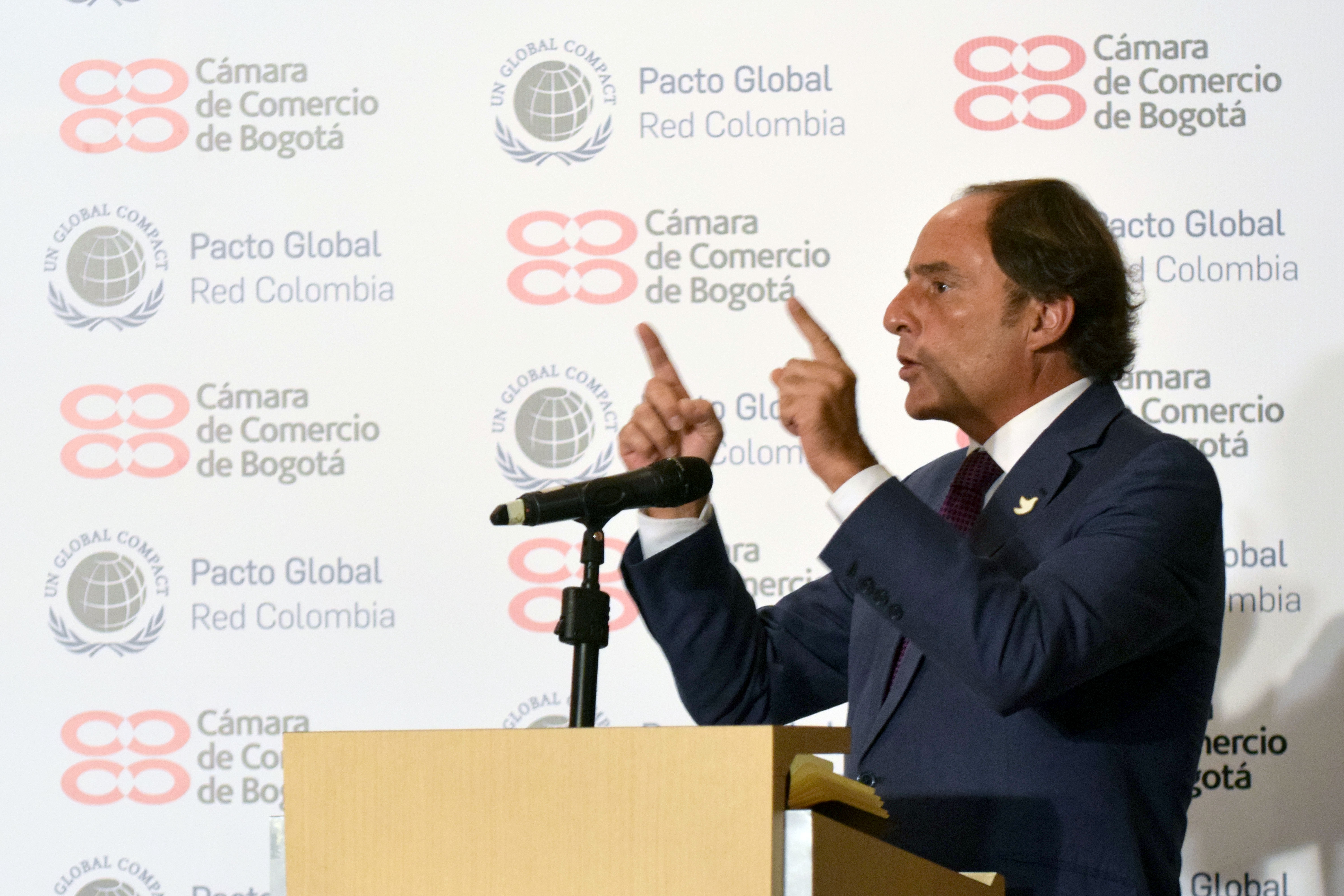 Ex Viceprimer Ministro de Portugal, Paulo Portas, destacó en un conversatorio sobre el Acuerdo Final, que una Colombia en paz traerá más inversión extranjera