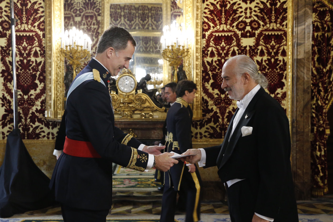  Embajador de Colombia en España entregó copias de Cartas Credenciales a Su Majestad el Rey Don Felipe VI