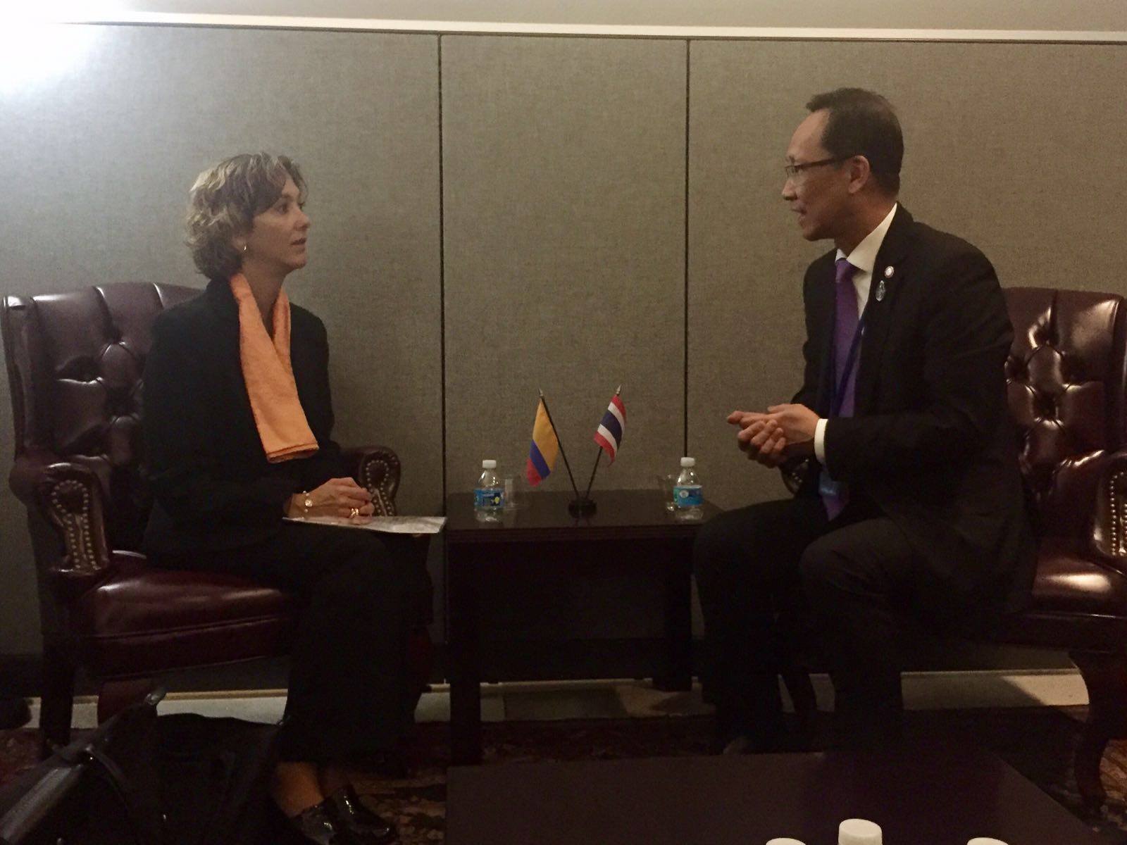 Viceministra de Relaciones Exteriores se reunió con el Canciller de Tailandia