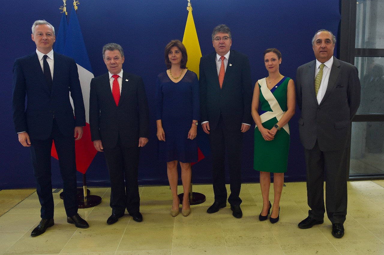 El Ministro de Economía y Finanzas de Francia dio la bienvenida al Presidente de Colombia y los ministros de Relaciones Exteriores, Hacienda, y Comercio