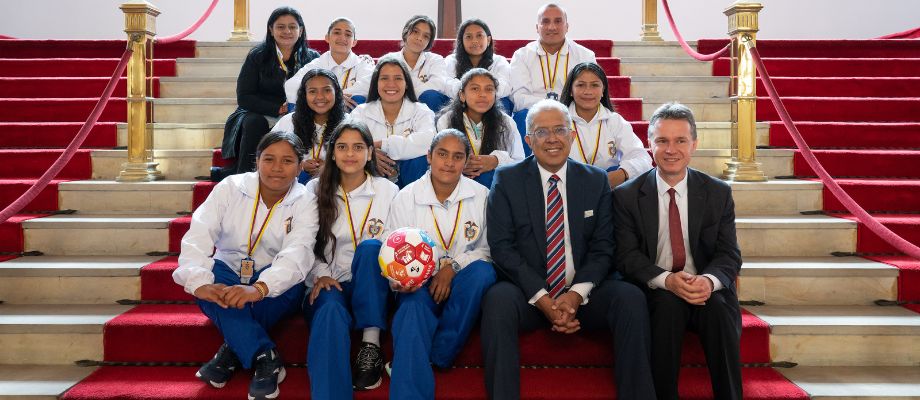 Diez jóvenes jugadoras de futsal de Chaparral, Tolima viajarán a Polonia a una actividad de diplomacia deportiva