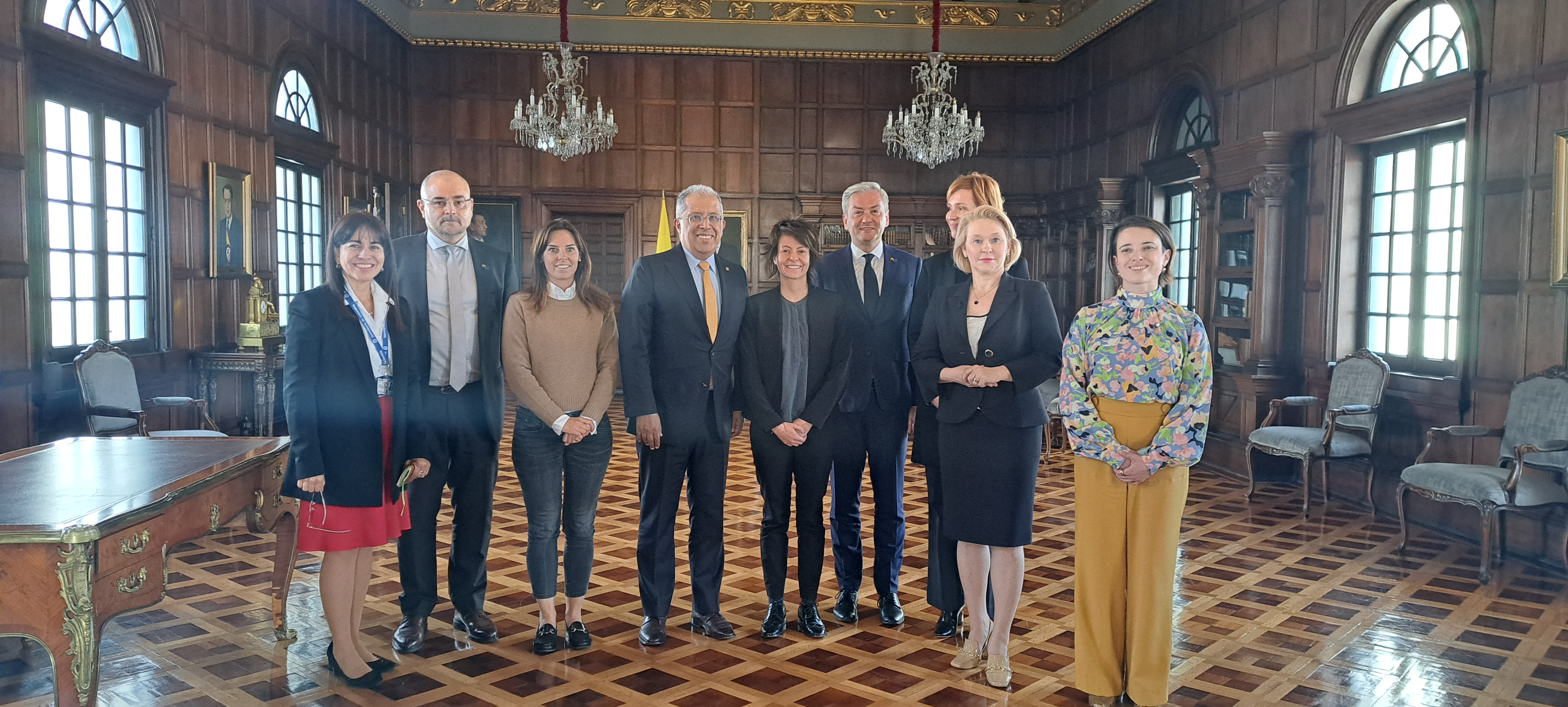 Vicecanciller Francisco Coy recibió visita de eurodiputados que visitan Colombia para conocer los avances del Gobierno Nacional en materia de derechos de la mujer e igualdad de género