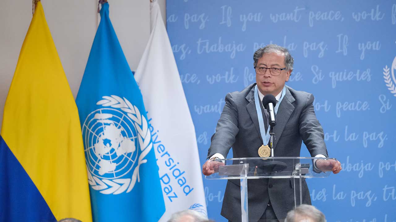 Conflicto ideológico armado se transformó en economías ilícitas que no respetan fronteras: presidente Gustavo Petro Urrego