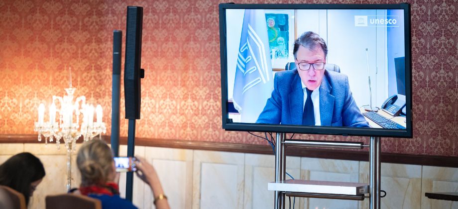 Julio Carranza Valdés, Representante de la UNESCO para Bolivia, Colombia, Ecuador y Venezuela. 