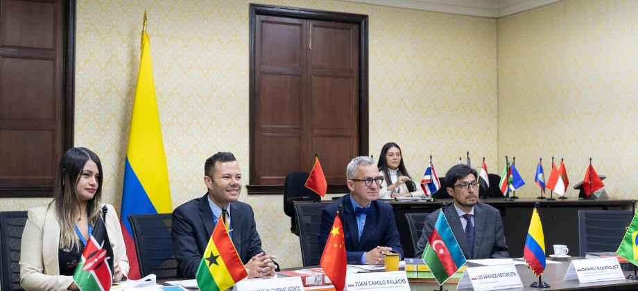 Servidores públicos en 25 países y dos organismos internacionales aprendieron español gracias a iniciativa del Gobierno de Colombia