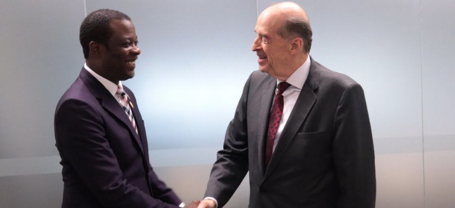 En Asamblea General de la OEA, Ministro de Relaciones Exteriores, Álvaro Leyva sostuvo encuentro con su homólogo de Guyana, Hugh Todd