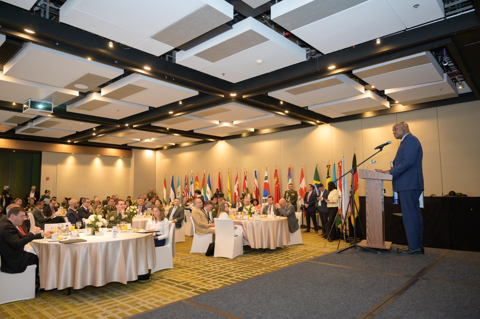 Canciller (e) Luis Gilberto Murillo, participó en la instalación del primer Encuentro Diplomático para la Consolidación de la Seguridad y la Convivencia Ciudadana; reafirmó el compromiso de Colombia con la construcción de un mundo más justo y pacífico 