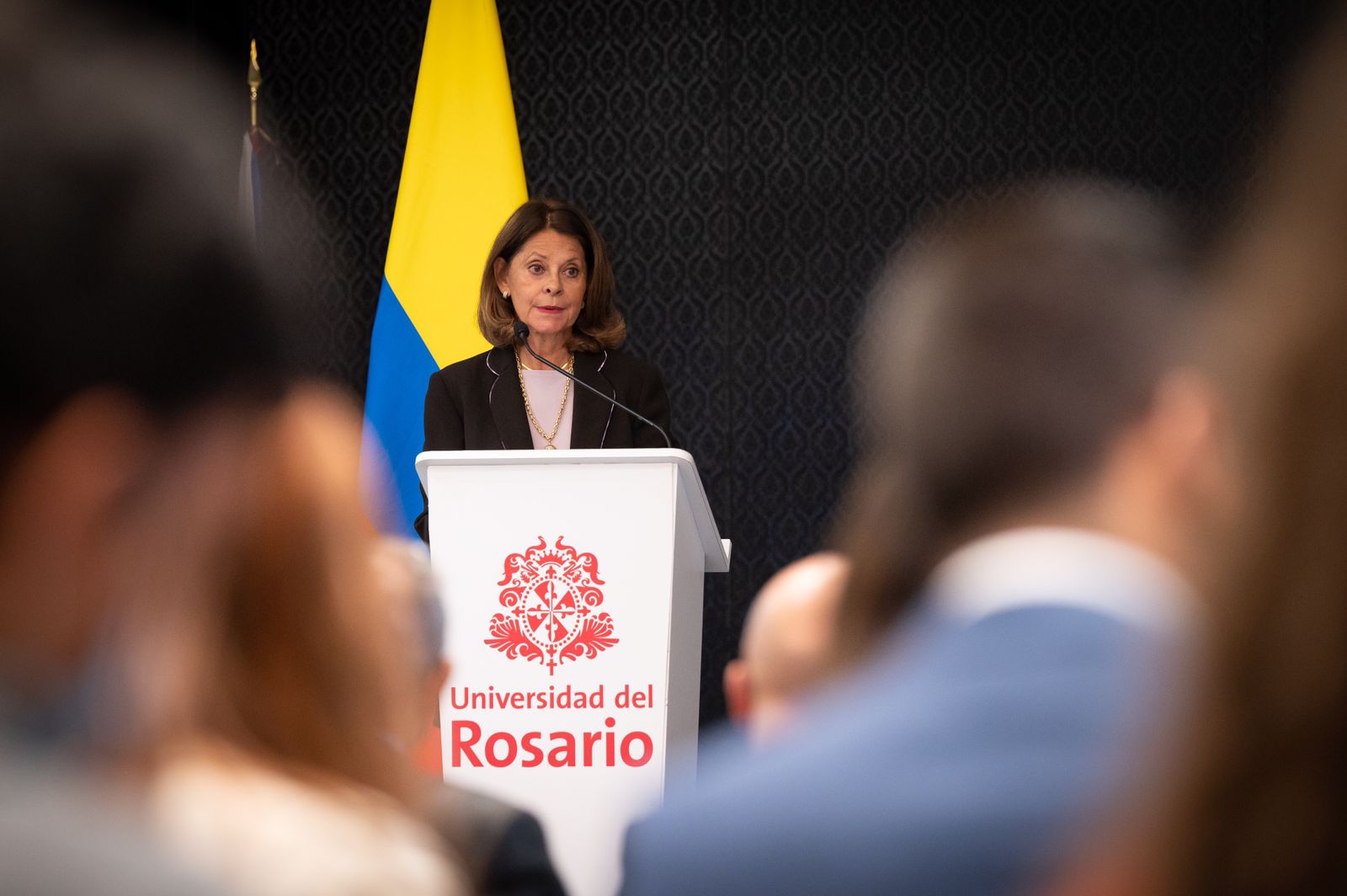 “Queremos que la diplomacia esté al alcance de todos, democratizarla”: Vicepresidente y Canciller en la clausura de la Cátedra Reino Unido