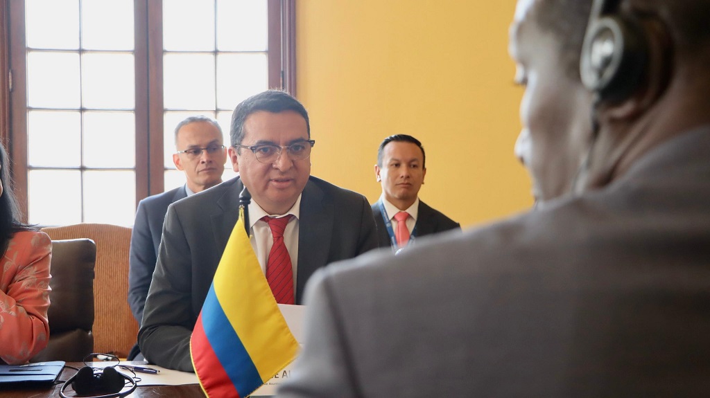 Colombia y Kenia intercambian buenas prácticas en materia de determinación de la condición de refugiados