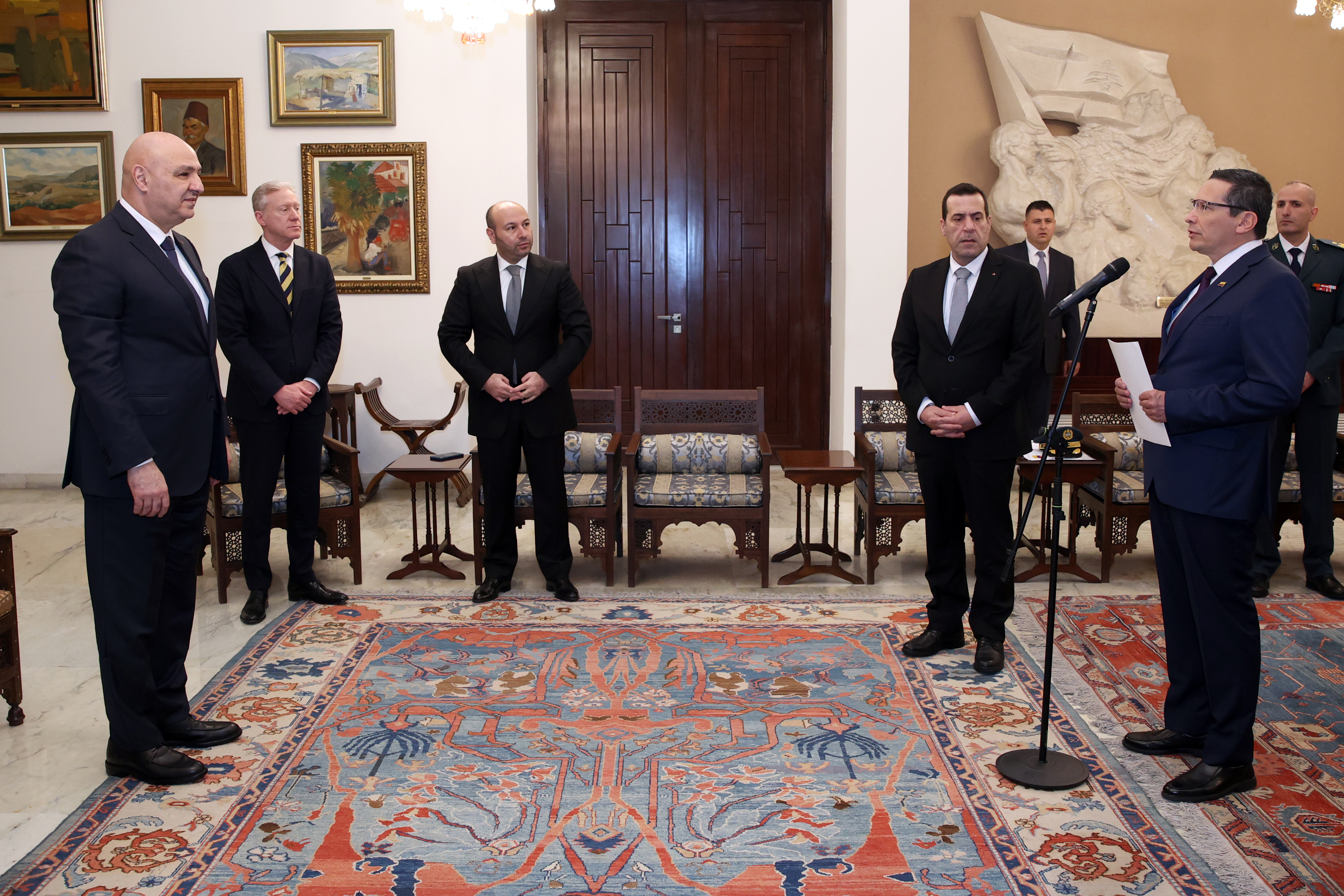 El Embajador Edwin Ostos Alfonso presenta cartas credenciales ante el Presidente de la República Libanesa, Joseph Aoun