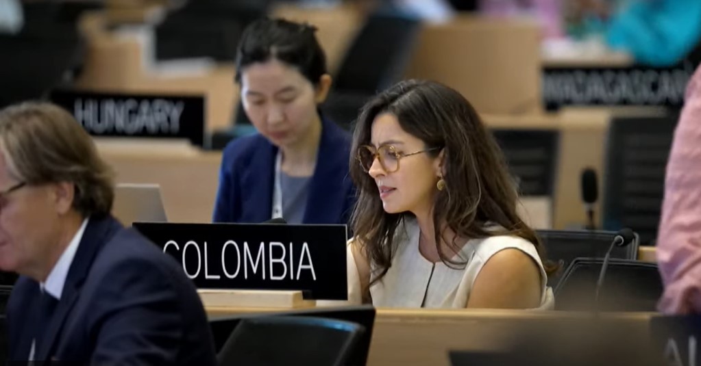 Mejorar la relación con el medio Embajadora de Colombia ante la UNESCO, Laura Guillem, en la 46ª Sesión del Comité del Patrimonio Mundial (46.com)