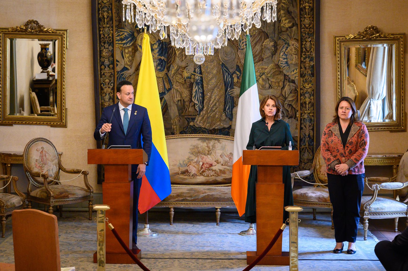 La Vicepresidente – Canciller y el Viceprimer Ministro de Irlanda afianzan relación bilateral en comercio y cooperación