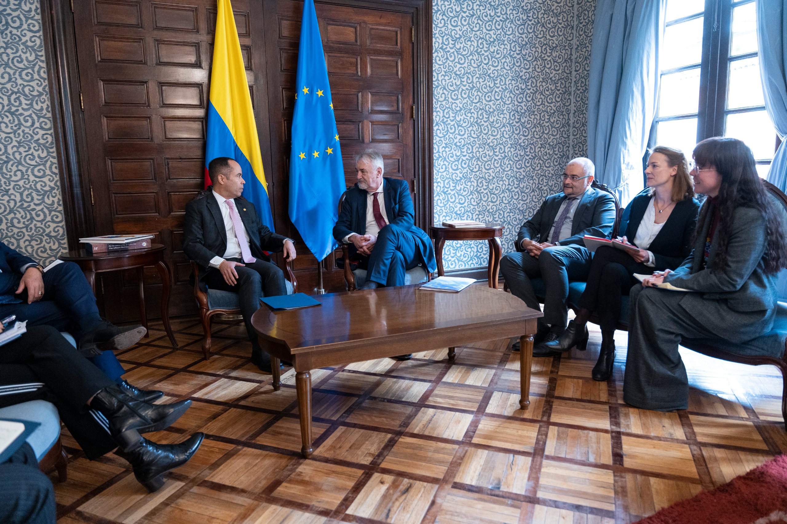 El Viceministro de Relaciones Exteriores (E) Daniel Ávila Camacho se reunió con el Enviado Especial de la Unión Europea para la Paz en Colombia