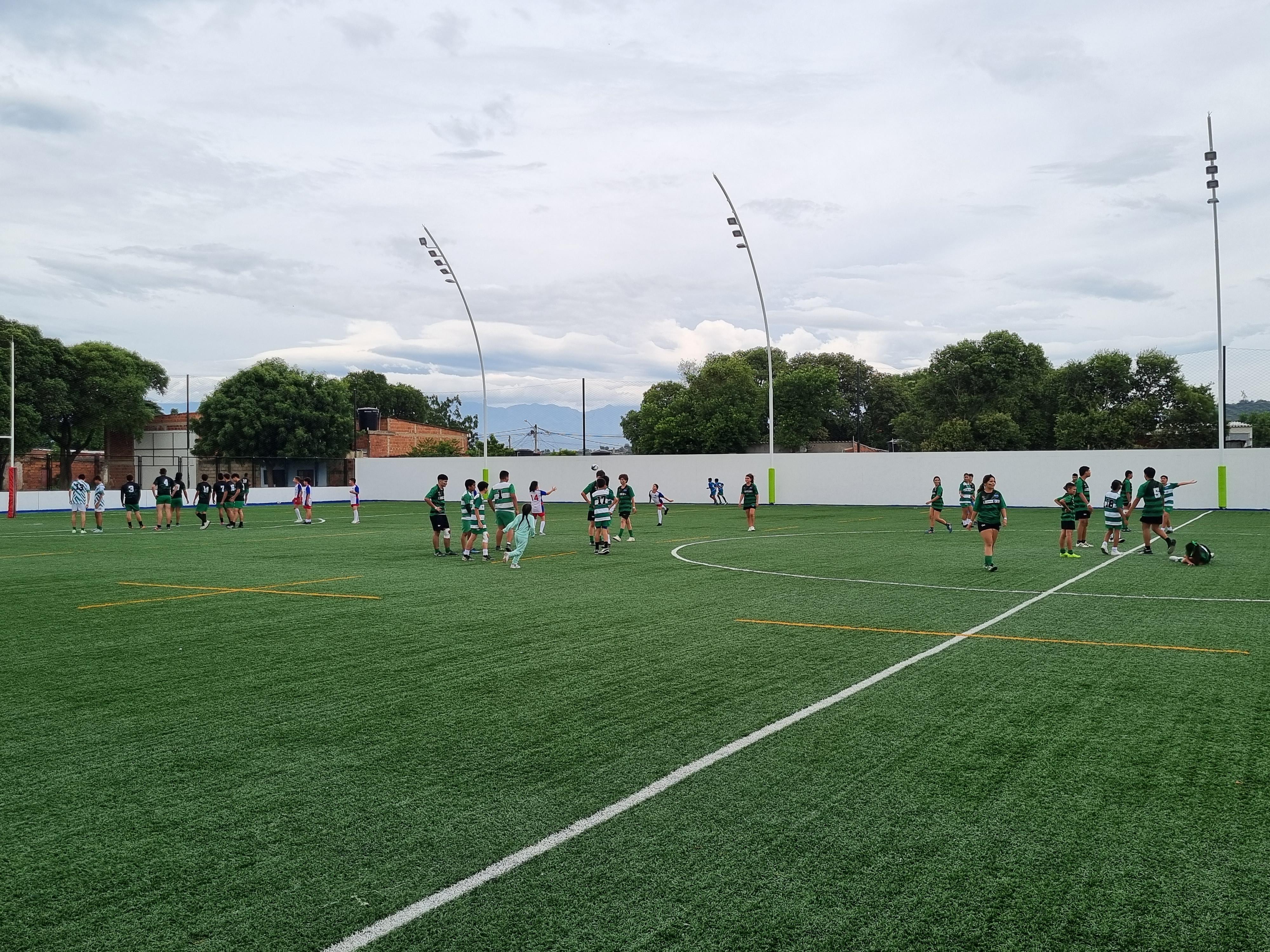 “Más niñ@s jugando rugby, escuela de valores”