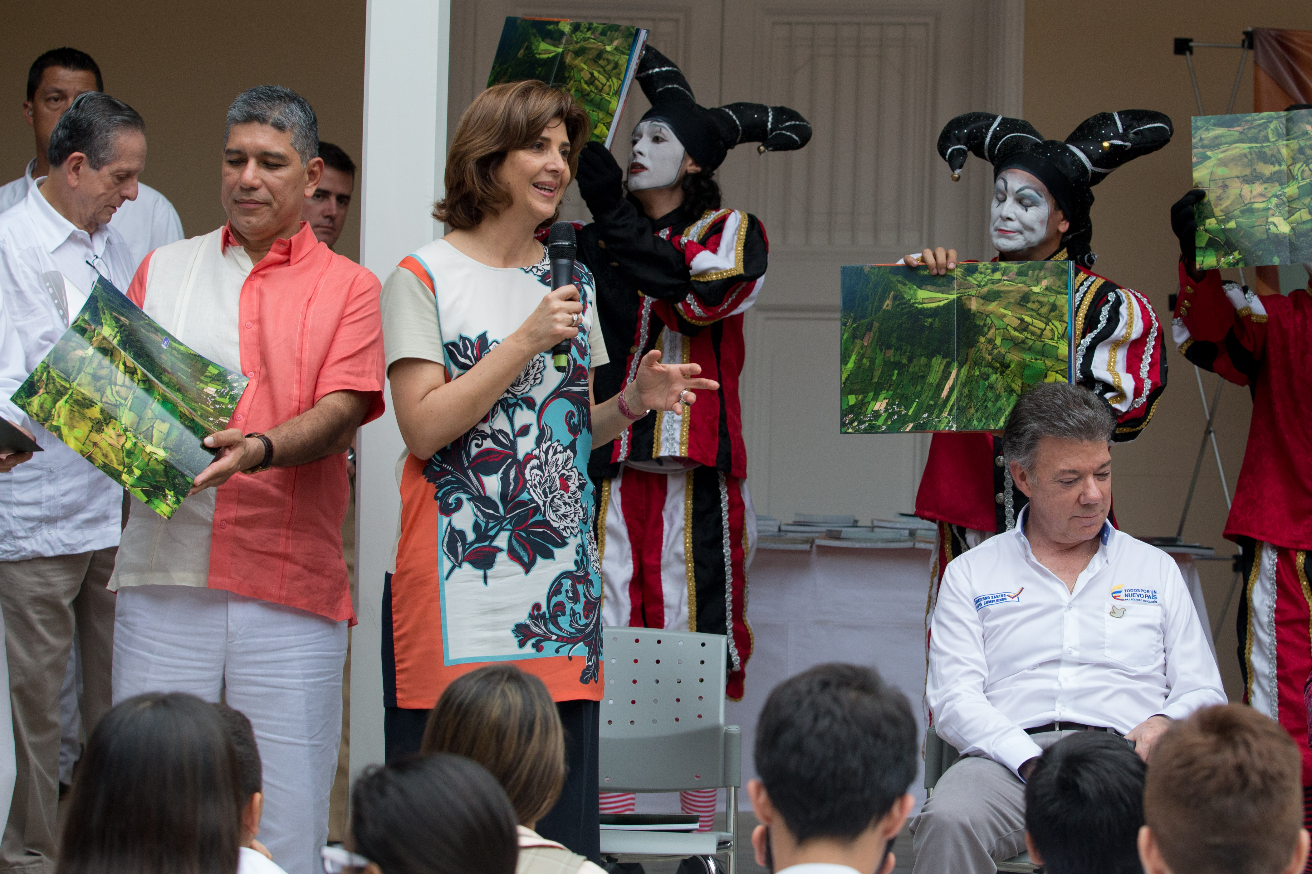 El Presidente Juan Manuel Santos y la Canciller María Ángela Holguín 