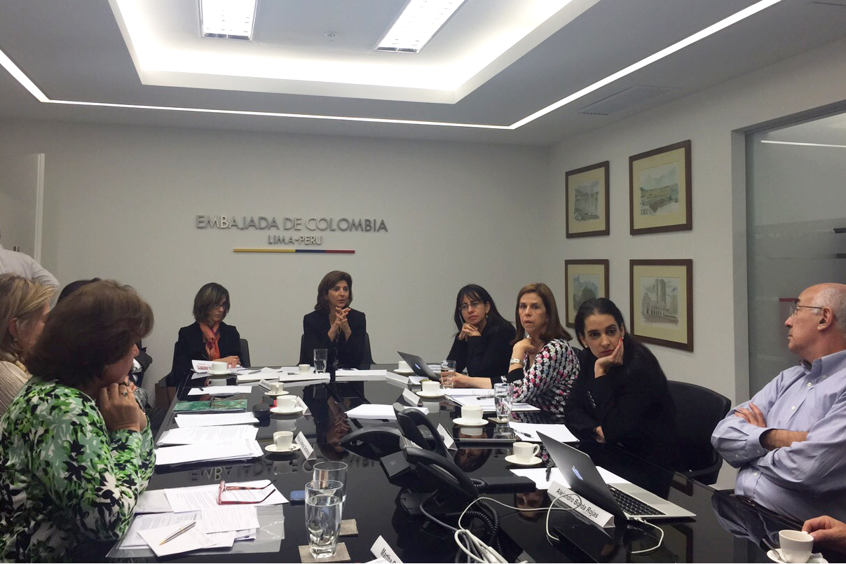 Ministra de Relaciones Exteriores se reunió con los Embajadores de Colombia acreditados ante los gobiernos de Suramérica