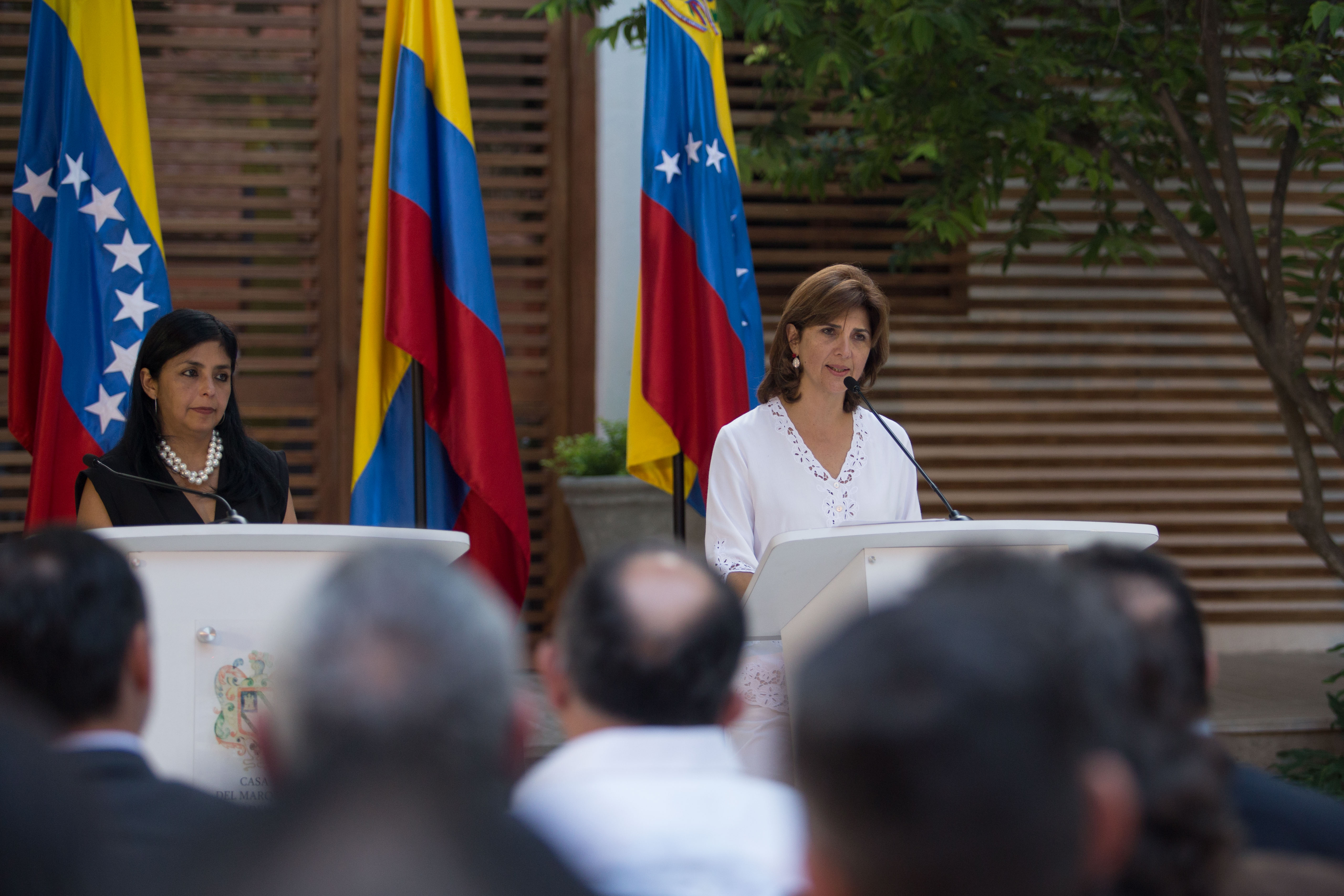 Cancilleres de Colombia y Venezuela