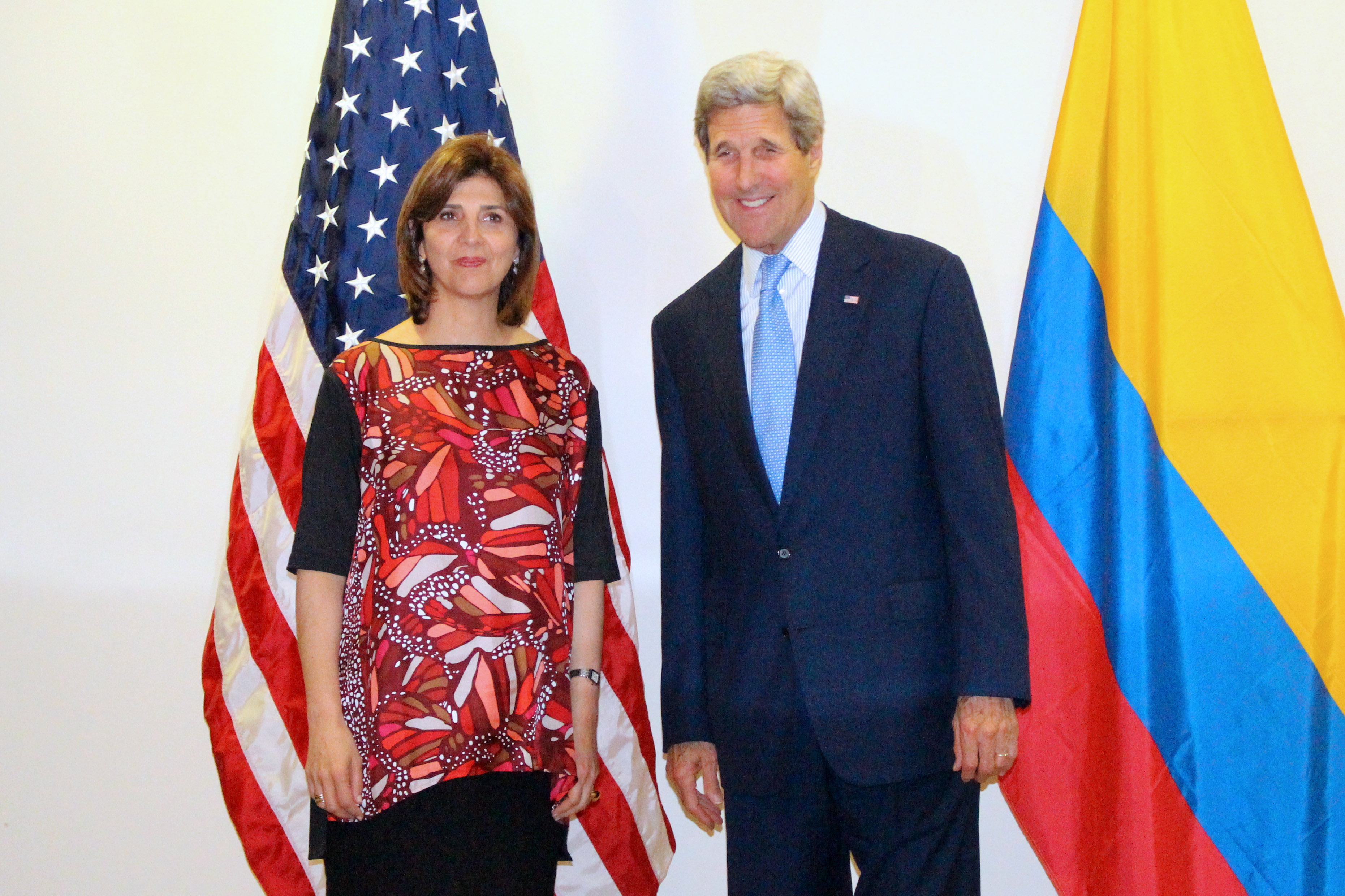 Secretario de Estado de los Estados Unidos, Canciller María Ángela Holguín, encuentro bilateral en Panamá