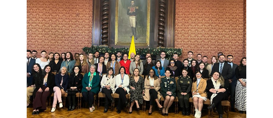 Ministerio de Relaciones Exteriores conmemora el Día Internacional de los Derechos Humanos con sus funcionarios