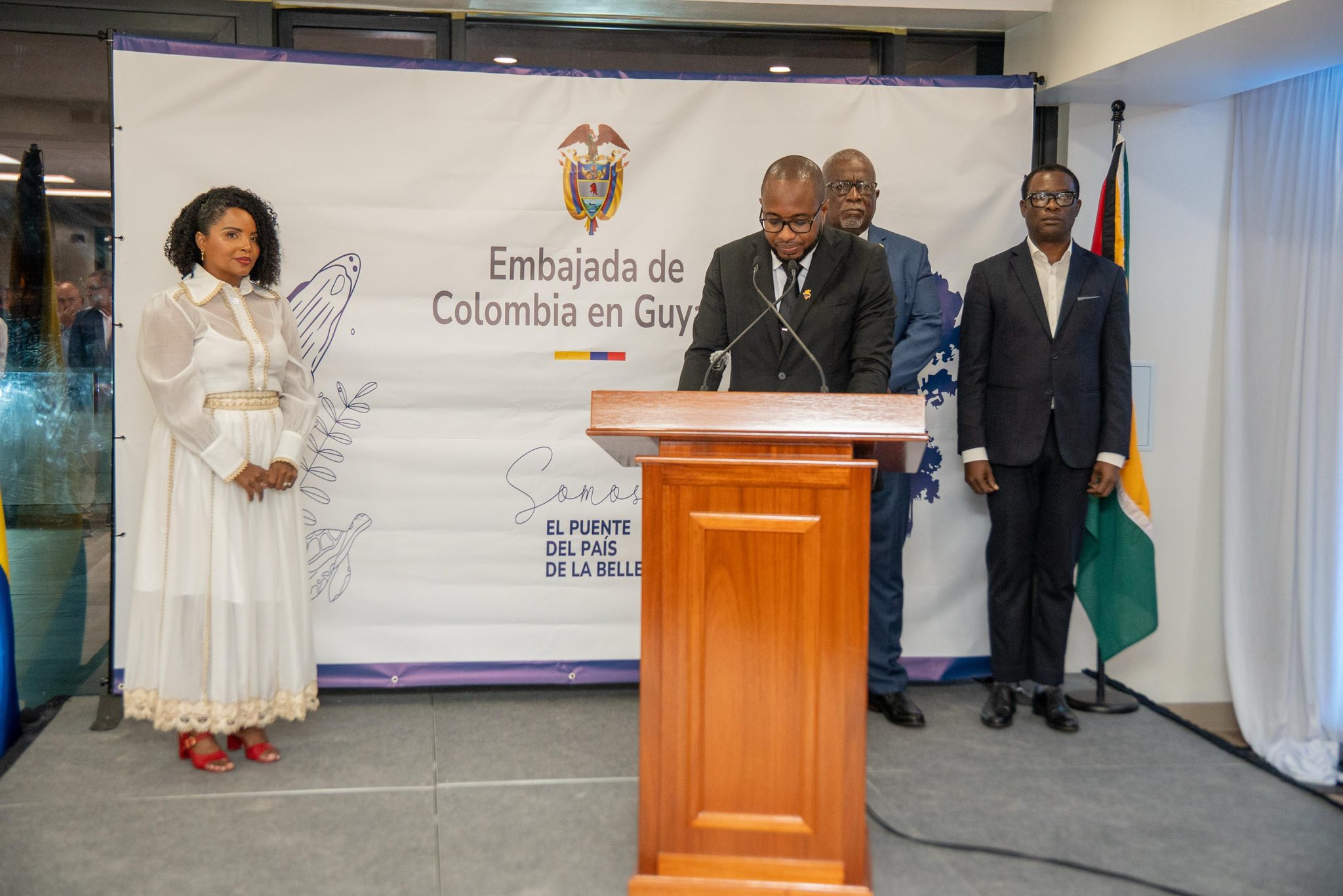 Colombia y Guyana Reafirman Compromiso con la Seguridad y la Sostenibilidad en Reapertura de Embajada