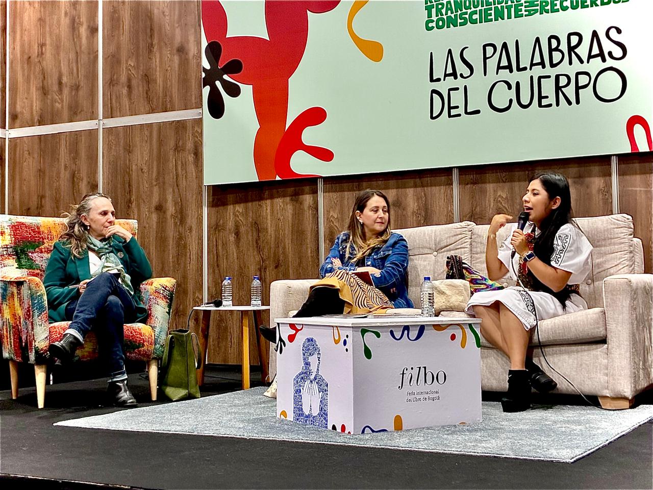 Cancillería abre su franja académica en la FILBo 2025 con un espacio dedicado a las lenguas nativas y las oralidades indígenas