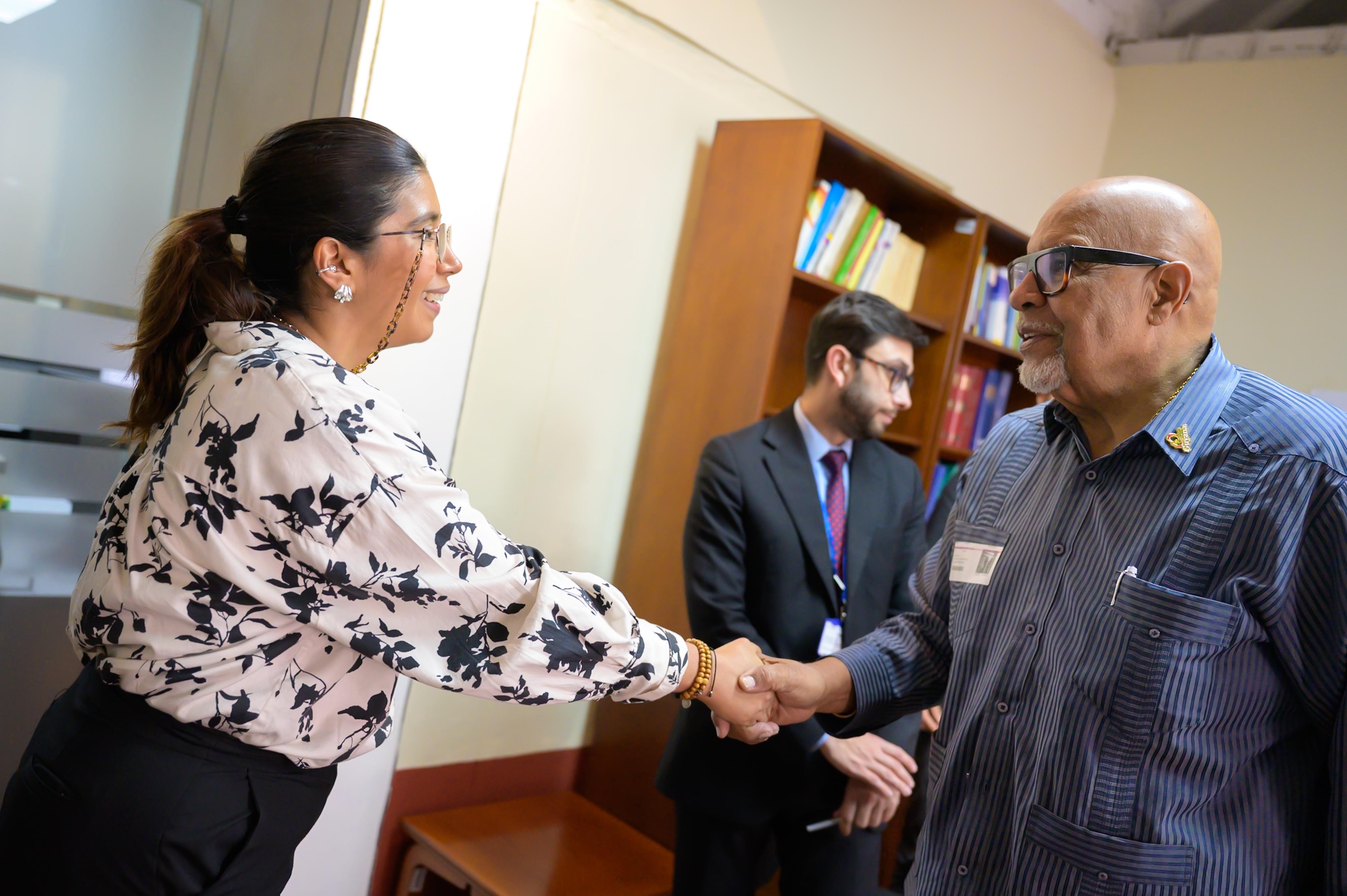 Embajada de la República Cooperativa de Guyana y Academia Diplomática de Colombia fortalecen lazos de cooperación